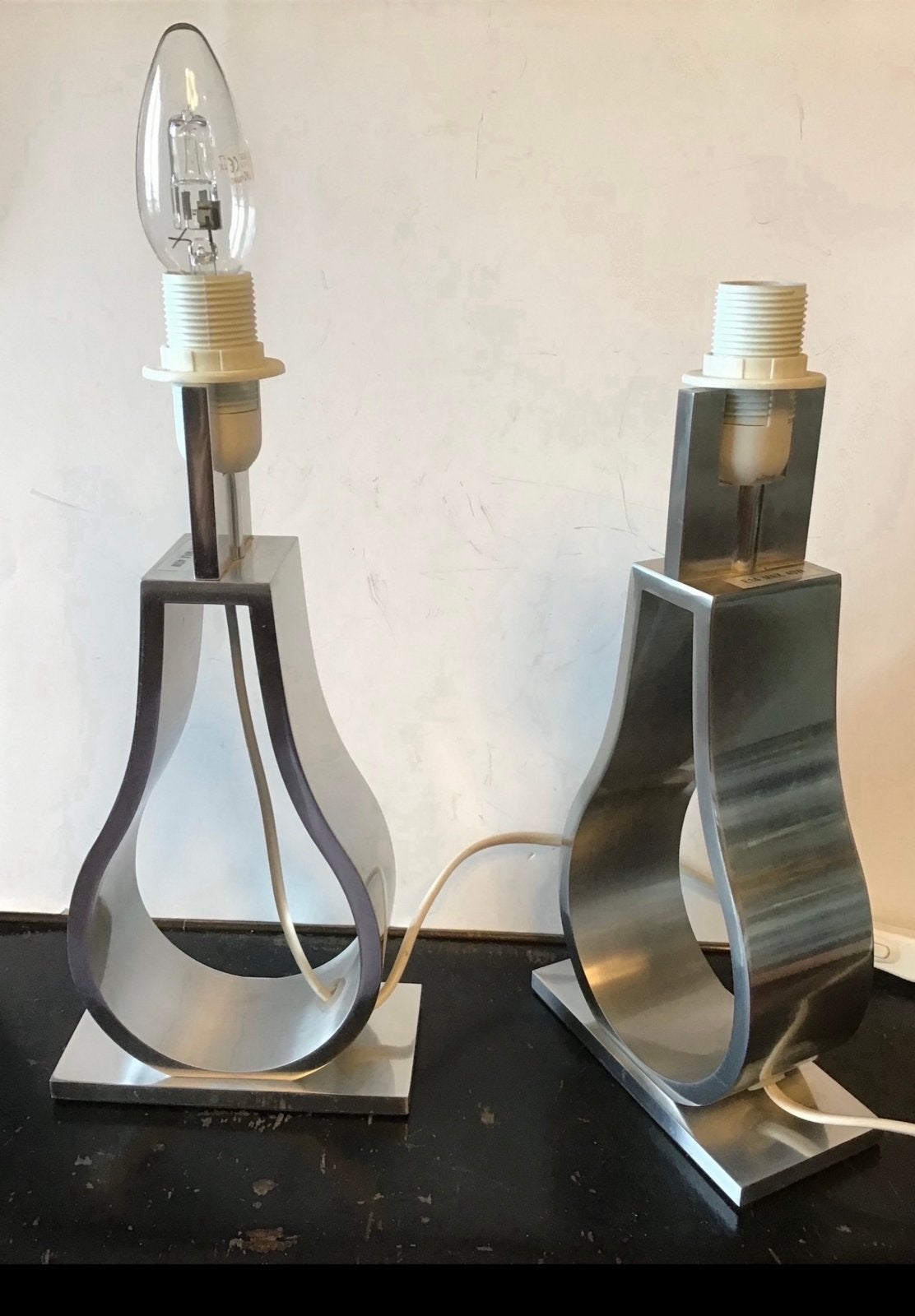 Twee aluminium lampjes, bedlampjes, vorm gloeilamp van Ikea., Ophalen of Verzenden, Zo goed als nieuw, IKEA