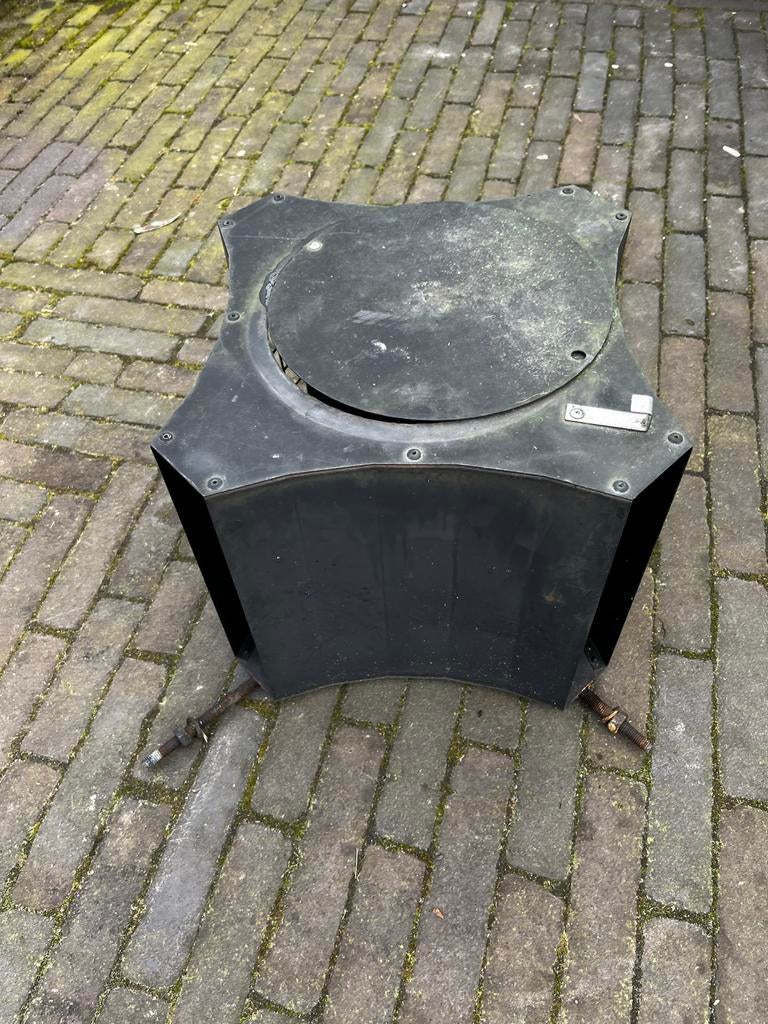 Zwarte schoorsteenkap, Ophalen of Verzenden, Gebruikt