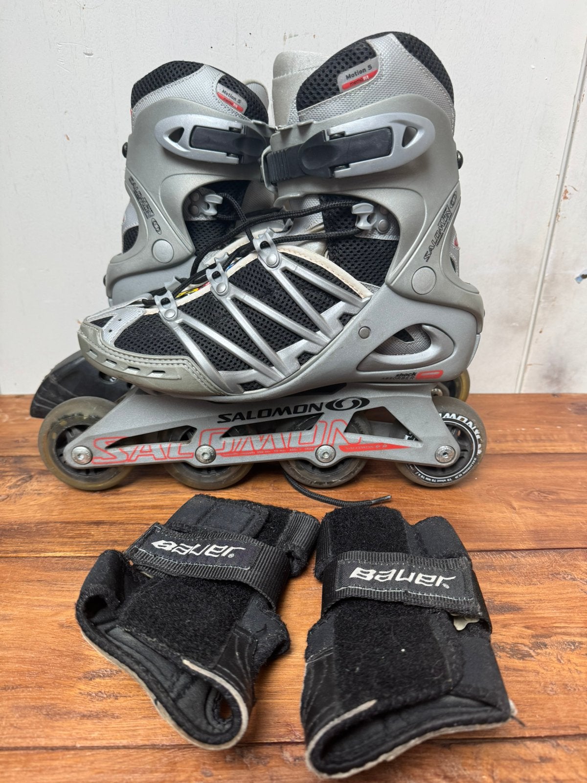 Salomon Skeelers / Inline Skates Mt 38 Bauer polsbeschermers, Ophalen of Verzenden, Gebruikt, Salomon