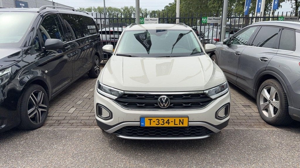 Volkswagen T-Roc 1.5 TSI Life Business | 150 PK | Digital Co, Auto's, 12 maanden, 4 cilinders, Origineel Nederlands, Bedrijf