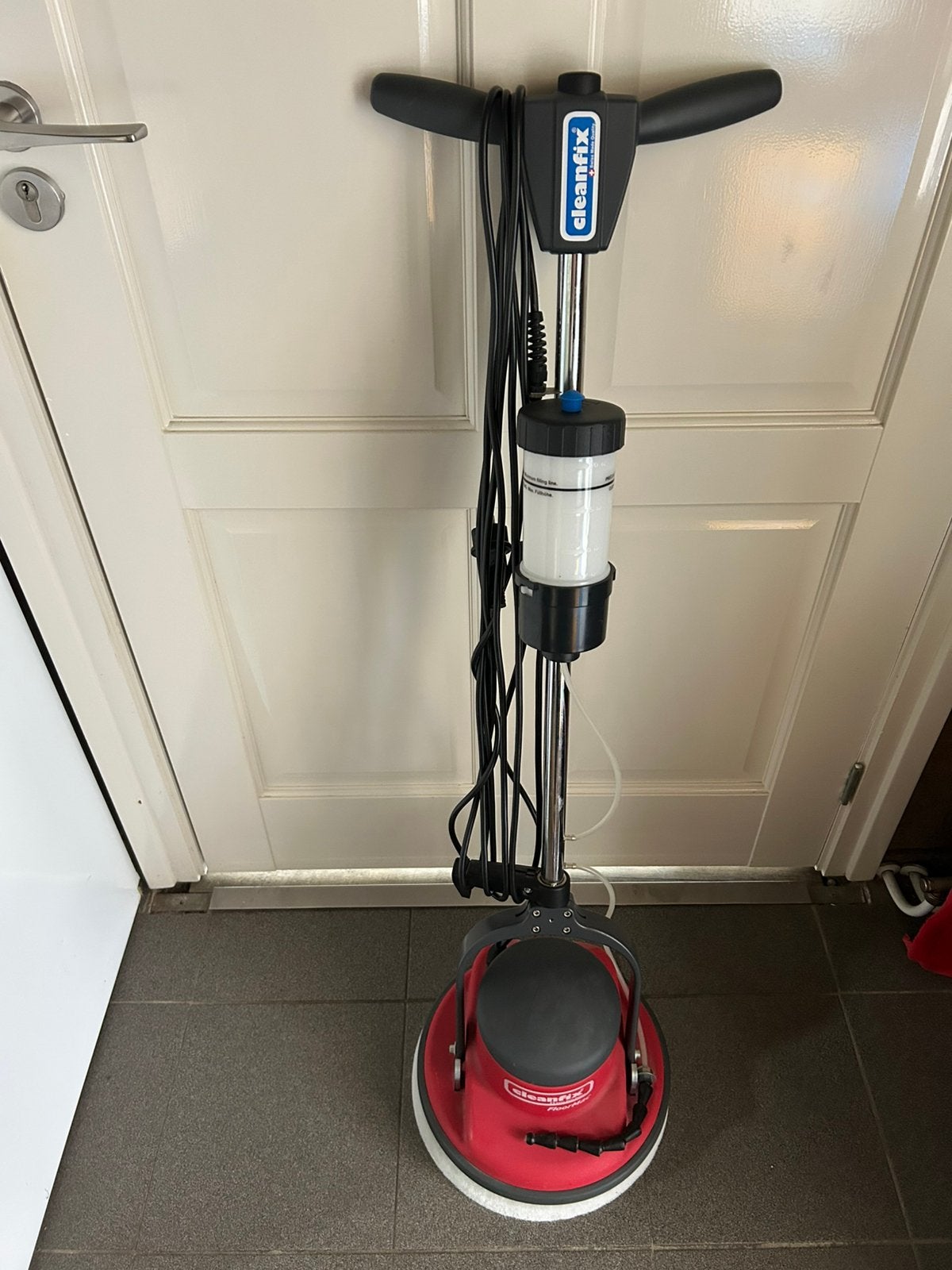 Boenmachine schrobmachines Cleanfix floormac deluxe demo, Ophalen