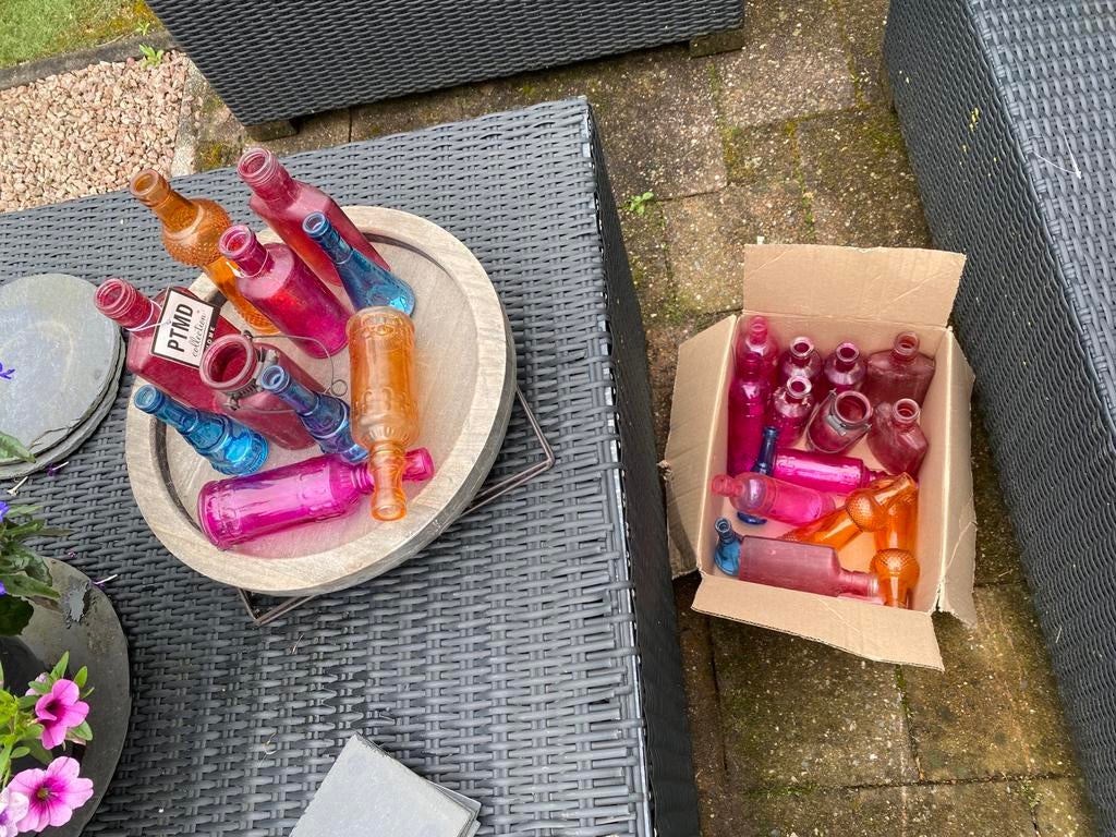Diverse deco flesjes op dienblad, Huis en Inrichting, Woonaccessoires | Dienbladen, Ophalen, Zo goed als nieuw, Hout