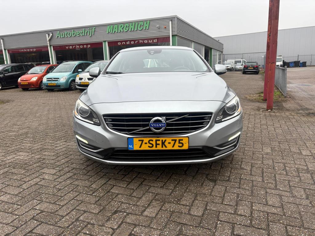 Volvo V60 2.4 D6 AWD Plug-In Hybrid Summum|NAP|NAVI|PDC|, Auto's, Volvo, Automaat, Automatische klimaatregeling, Vierwielaandrijving