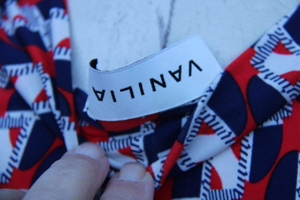 Overslagjurk blauw/ rood/ beige Vanilia mt M/L Vaste prijs, Maat 38/40 (M), Vanilia, Ophalen of Verzenden, Zo goed als nieuw