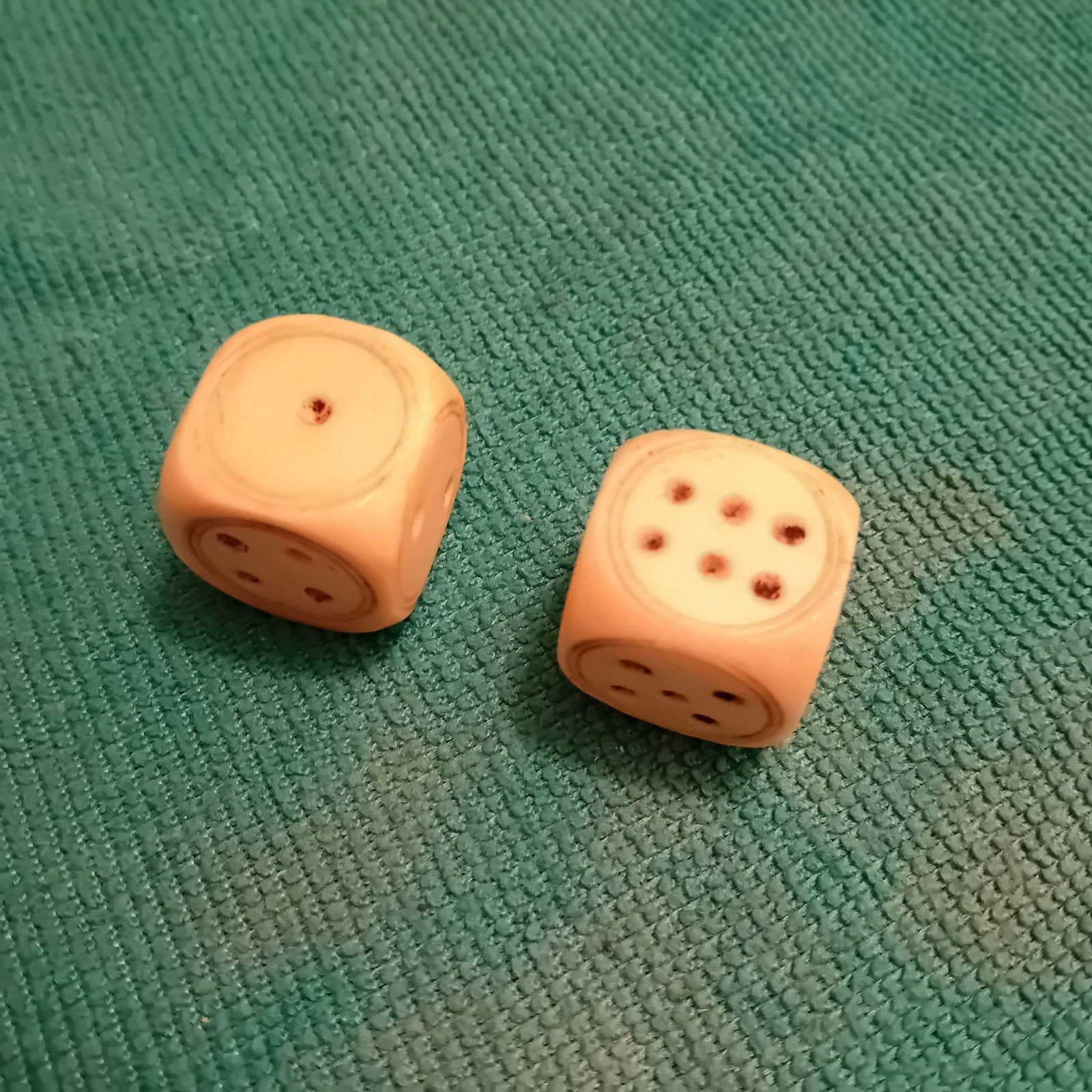 Set van 2 vintage dobbelstenen(Braille)., Ophalen, Gebruikt