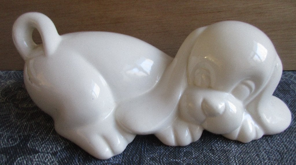 wit vintage keramiek beeld van een hond 22 cm, Ophalen of Verzenden, Zo goed als nieuw, Dier