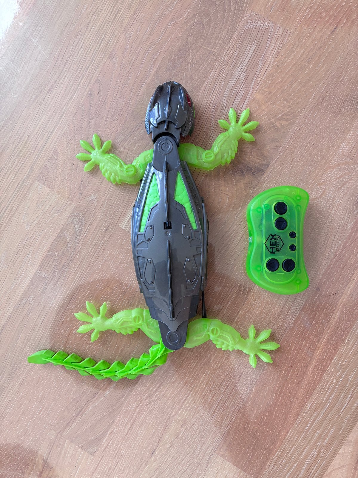 Hex Bots Muurkruipende Gekko (met afstandsbediening), Ophalen, Zo goed als nieuw, Jongen of Meisje