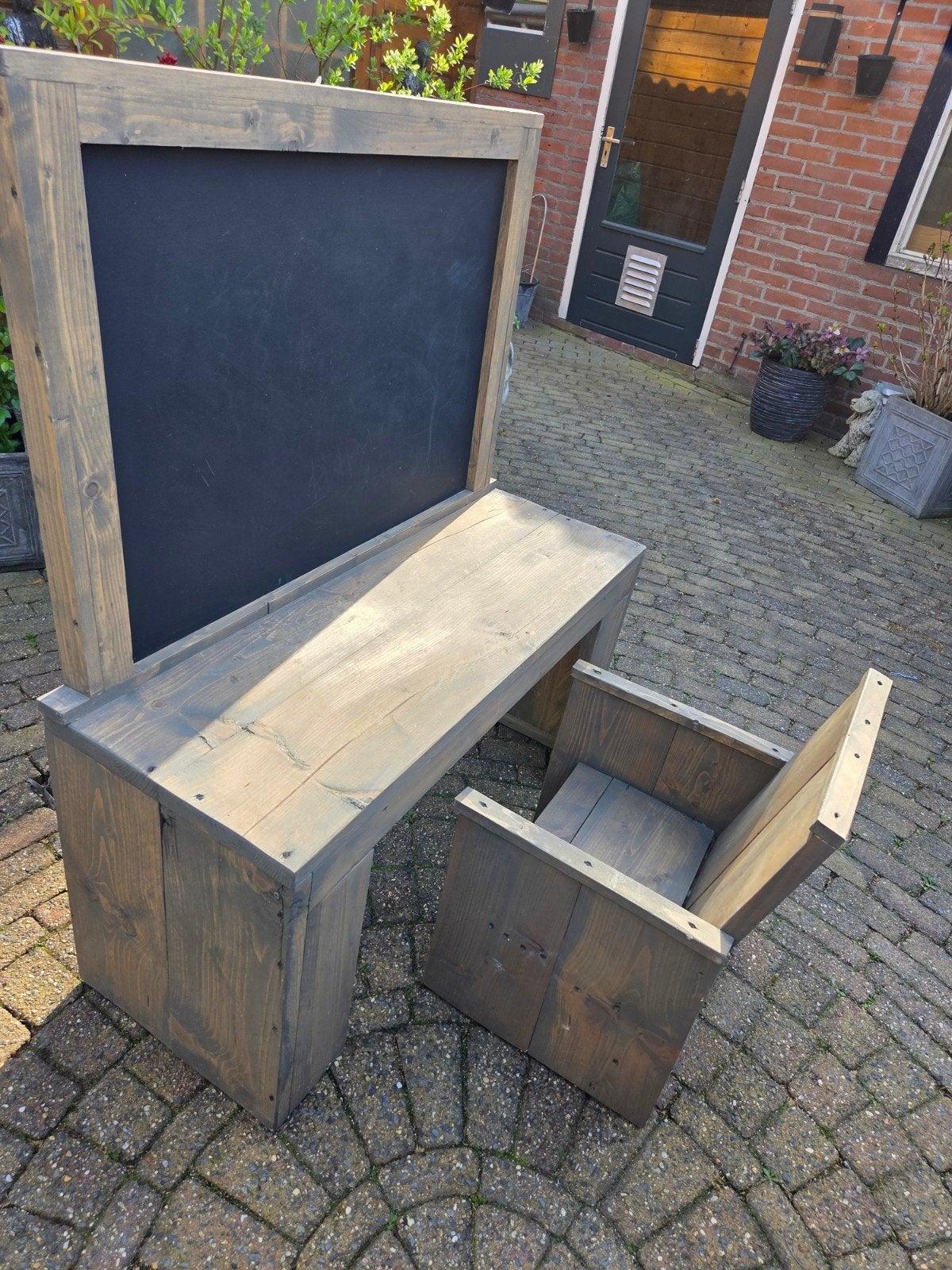 speeltafel/kreitbord met stoel, Ophalen, Gebruikt, Tafel(s) en Stoel(en)