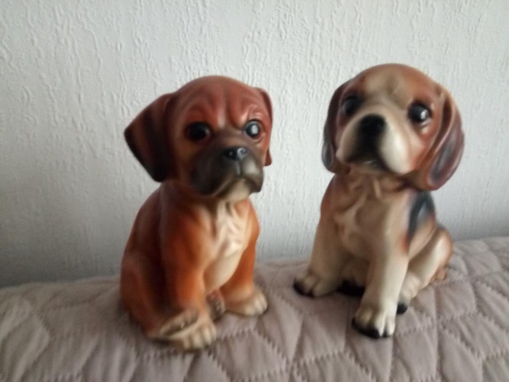 Honden beeldjes en poezen beeldje, Ophalen of Verzenden, Zo goed als nieuw, Hond of Kat, Beeldje of Figuurtje