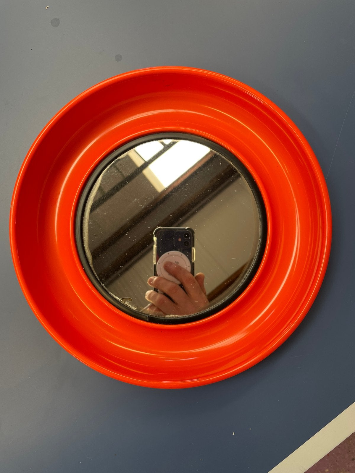 Vintage Oranje Ronde Spiegel - Made in Denmark, Minder dan 50 cm, Gebruikt, Rond, Ophalen of Verzenden