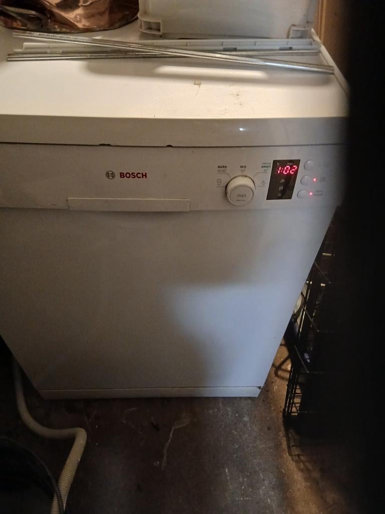 Bosch vrijstaande vaatwasser Energie zuinige A++ Hilversum, Witgoed en Apparatuur, Vaatwasmachines, Gebruikt, Minder dan 85 cm