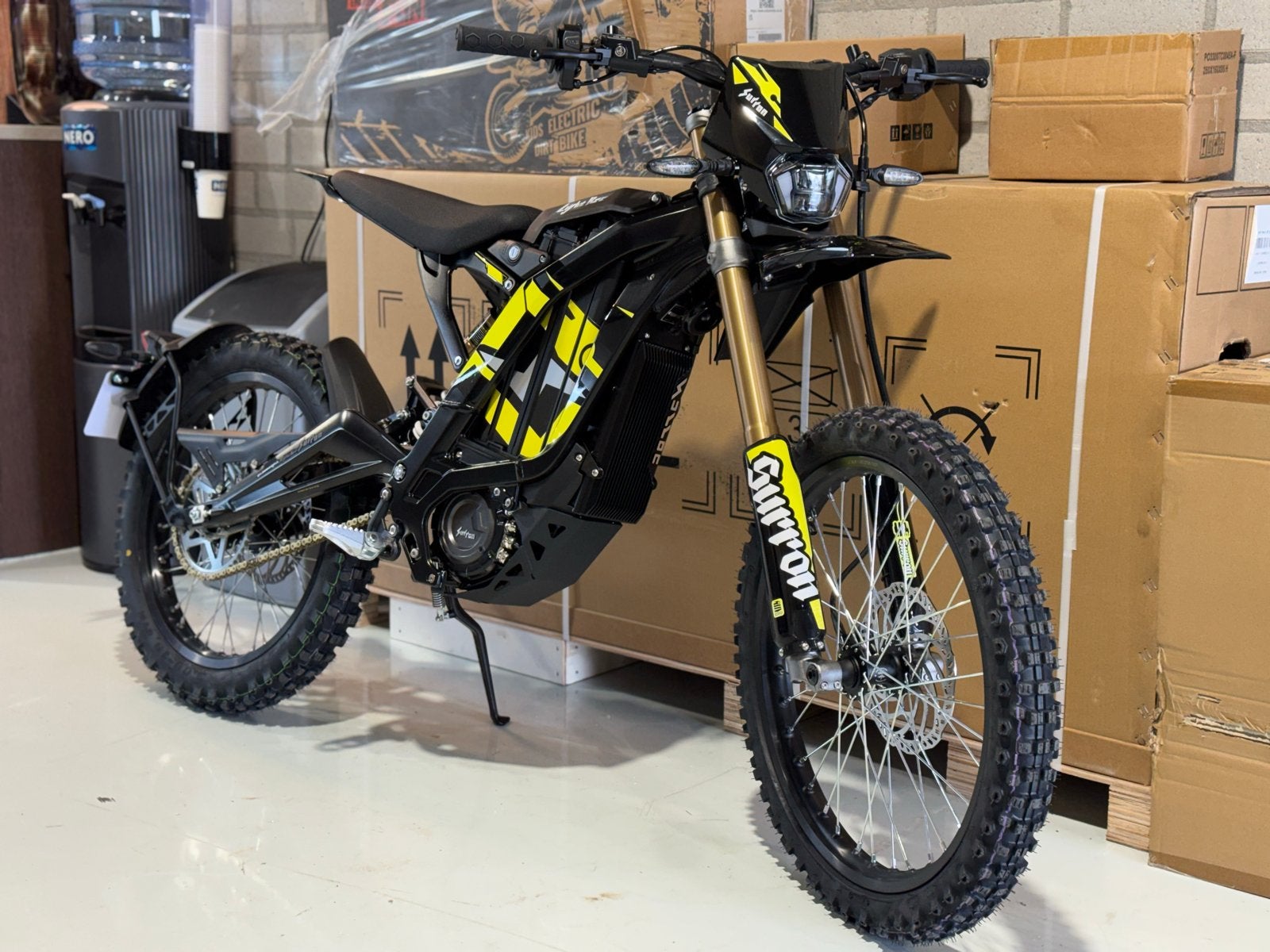 Surron Light Bee X - Crossmotor/Enduro | L1e kenteken!!!, Maximaal 45 km/u, Nieuw, Ophalen of Verzenden, Saarstraße 25, 58332 Schwelm, Duitsland