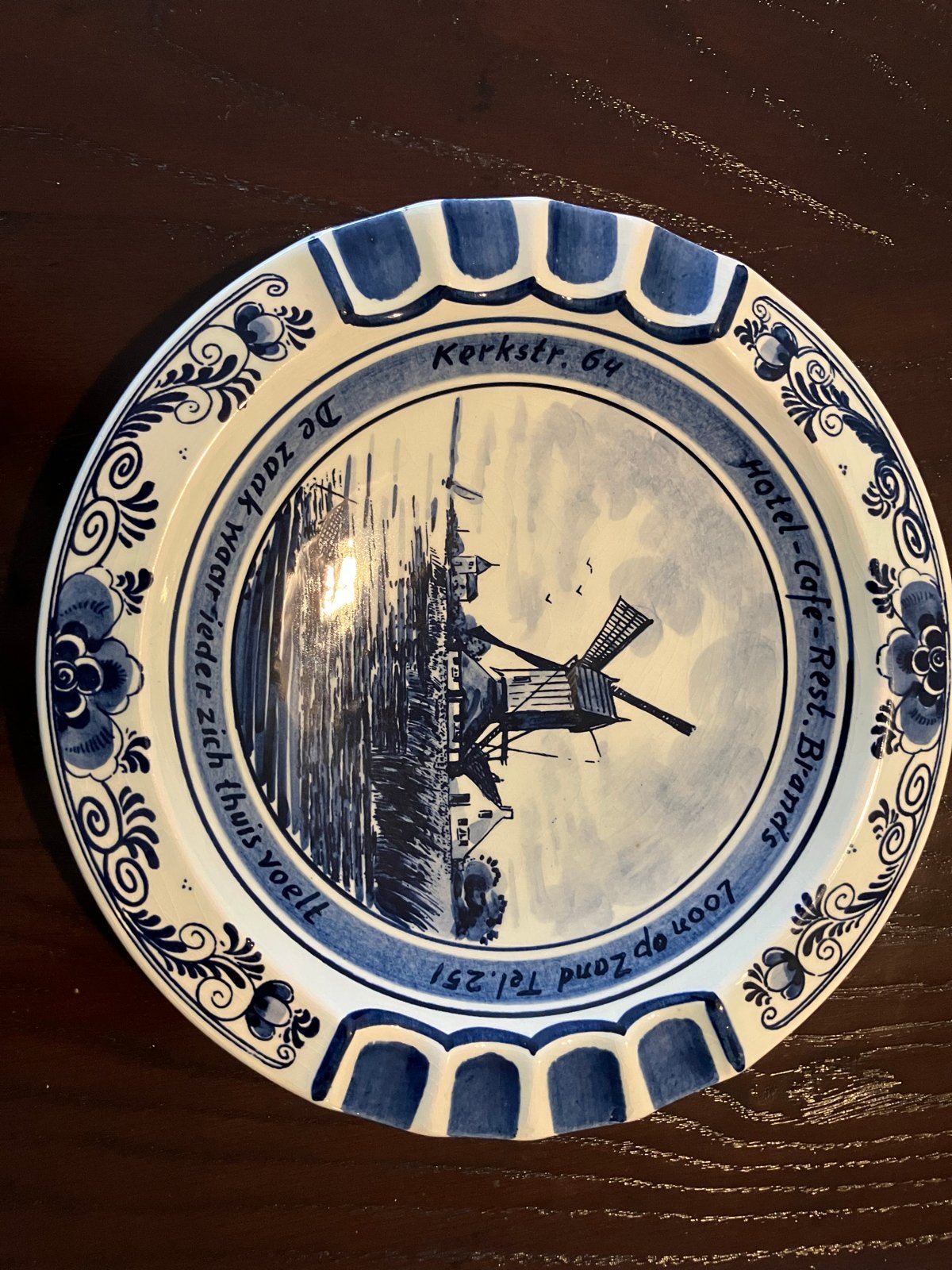 Delfts Blauw bord met molen en opschrift, Antiek en Kunst, Antiek | Wandborden en Tegels, Ophalen