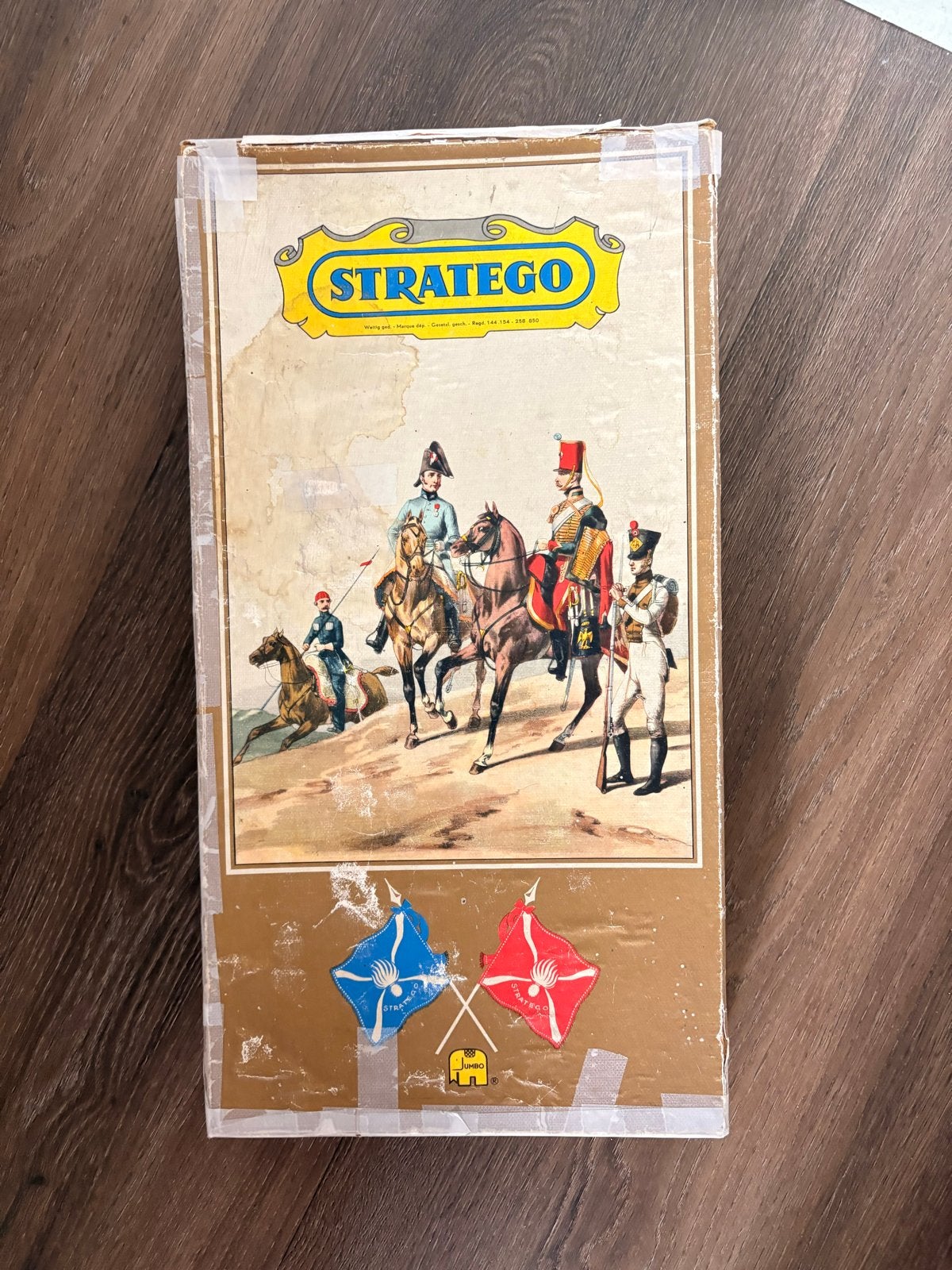 Stratego (oude versie) - Compleet en intact, Hobby en Vrije tijd, Een of twee spelers, Ophalen of Verzenden, Gebruikt