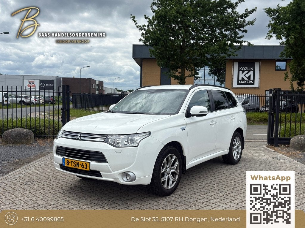 Mitsubishi Outlander 2.0 PHEV Executive | 4WD | Clima | Crui, Zwart, 4 cilinders, Leder en Stof, Wit