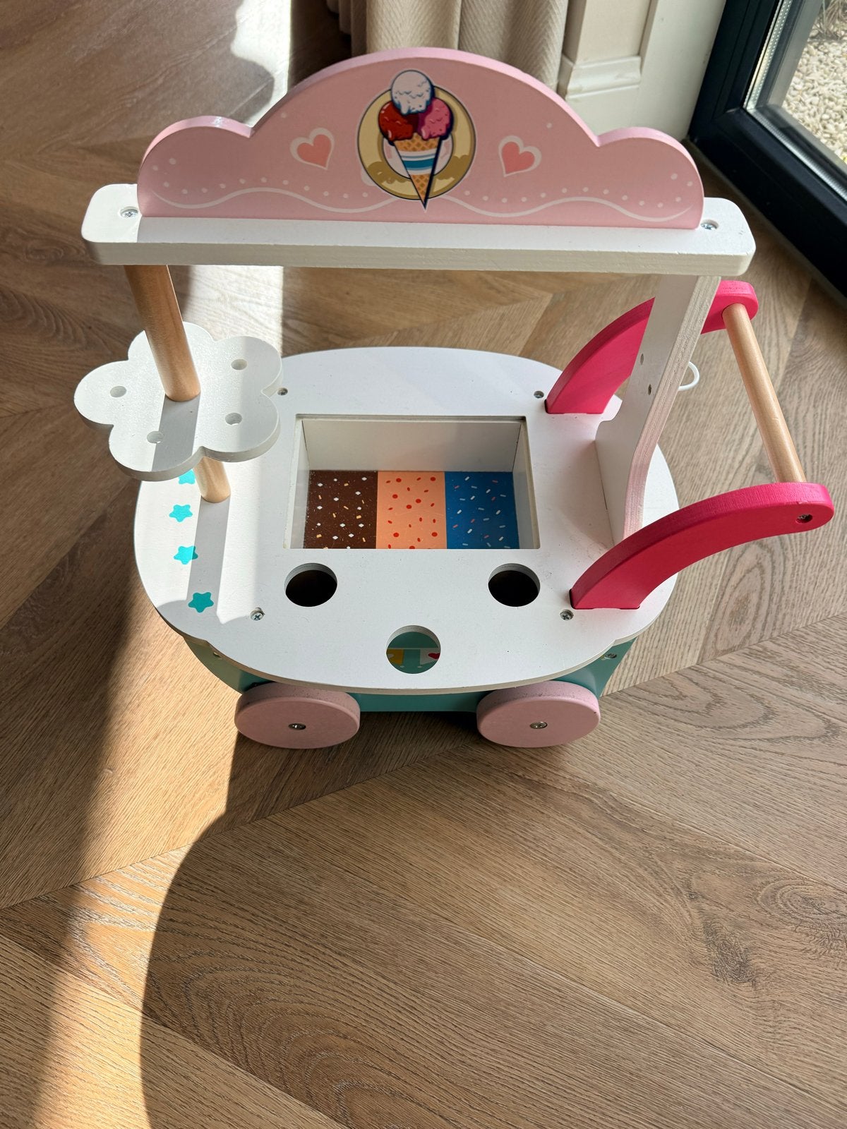 Houten IJskar Speelgoed - Perfect voor Rollenspellen, Ophalen of Verzenden, Zo goed als nieuw, Jongen of Meisje