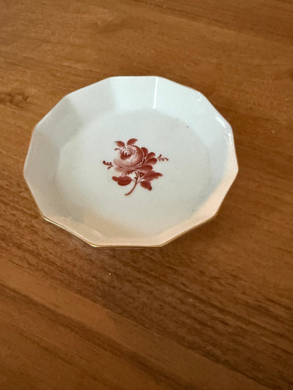 Nymphenburg porseleinen schaaltje met roosdecoratie, Ophalen of Verzenden