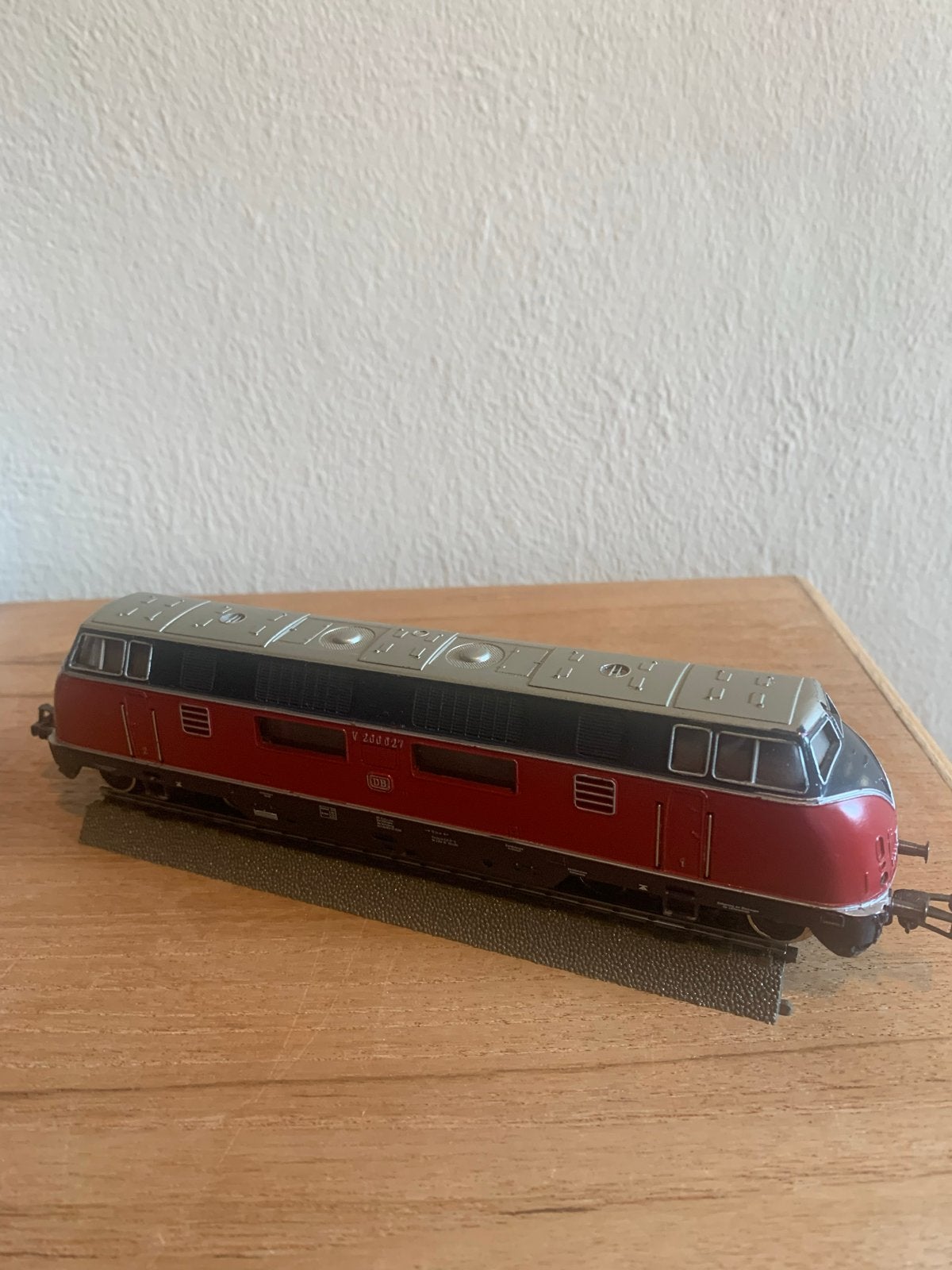 Märklin Locomotief 3021 V200 (nr 27) - klassiek model, Wisselstroom, Gebruikt, Locomotief, Ophalen of Verzenden