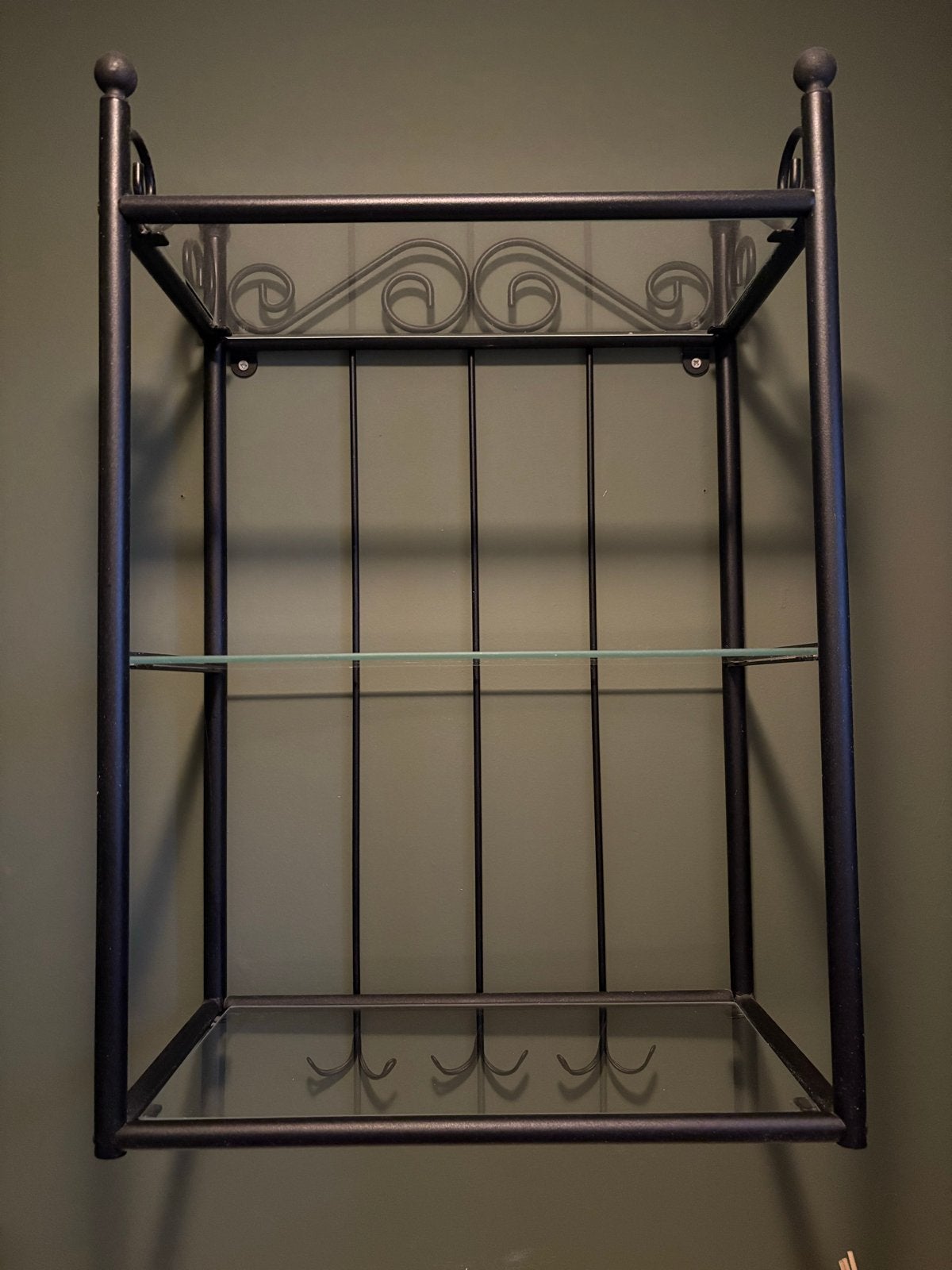 Decoratief rekje met glazen planken en haken, Ophalen, Gebruikt, Zwart, Metaal