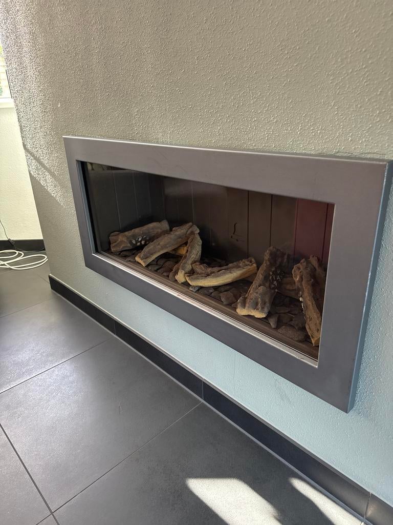 Moderne Inbouw Gashaard met Houtblokken, Ophalen, Gebruikt, Inbouwhaard, Gashaard
