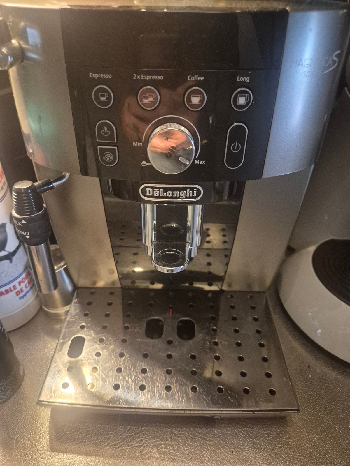 De'Longhi Magnifica S Smart ECAM250.23.SB Espressomachine, Gebruikt, Afneembaar waterreservoir, Koffiebonen, Ophalen of Verzenden