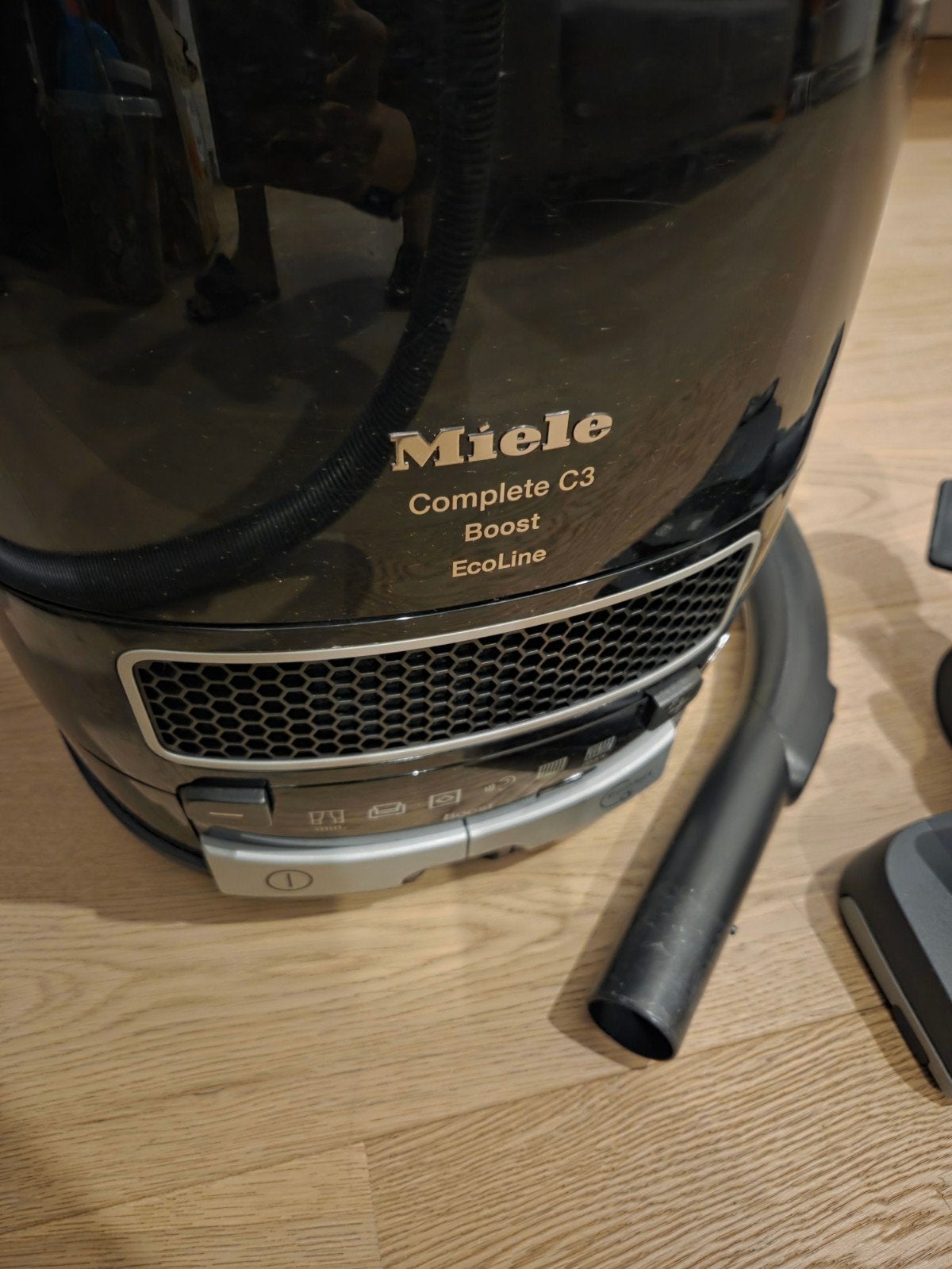 Miele Complete C3 Boost EcoLine stofzuiger, Witgoed en Apparatuur, Inclusief accessoires, Zo goed als nieuw, Miele, Sledestofzuiger