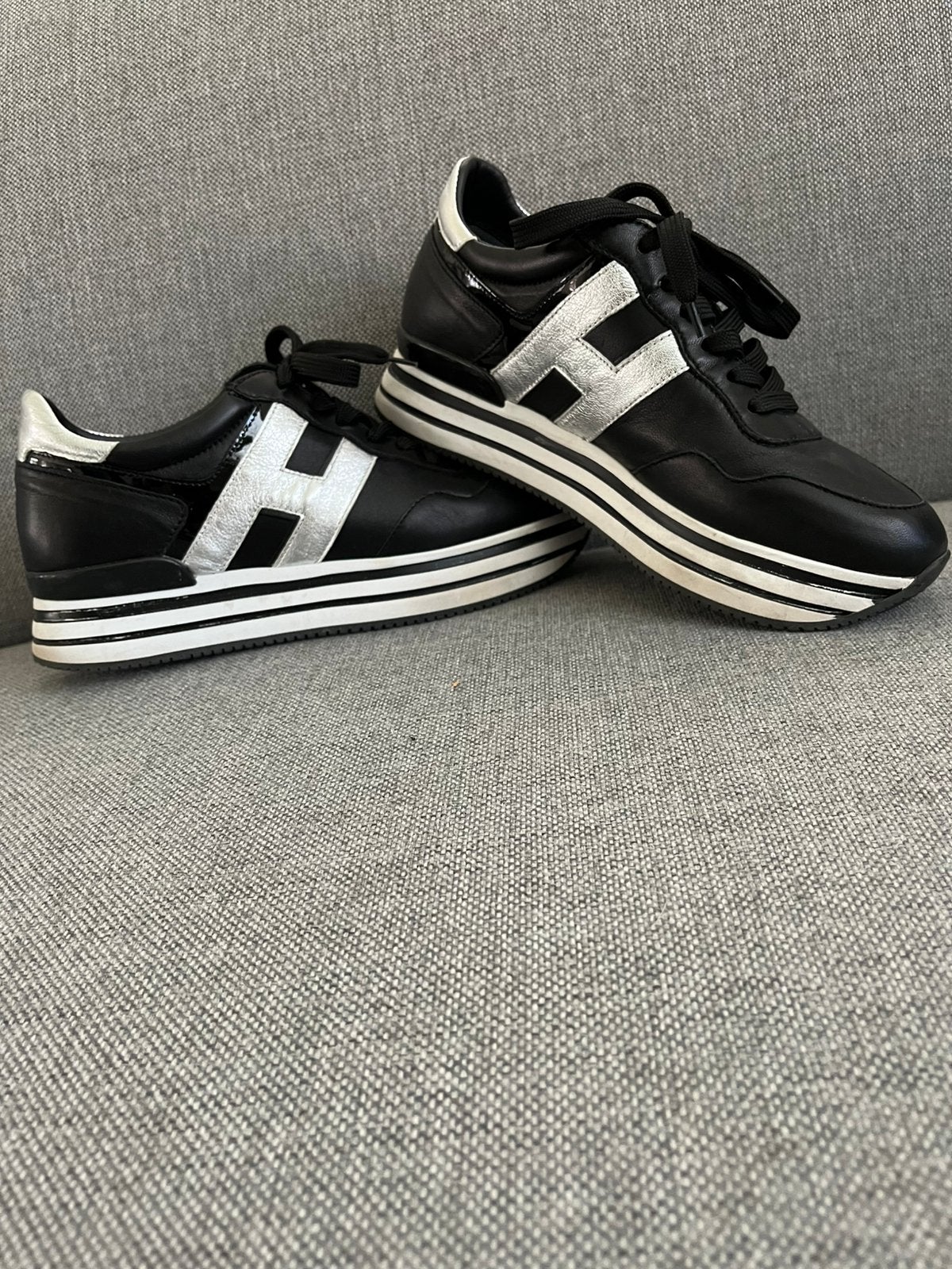 Dames sneakers Hogan maat 40 zwart, Zwart, Ophalen of Verzenden, Sneakers of Gympen, Zo goed als nieuw