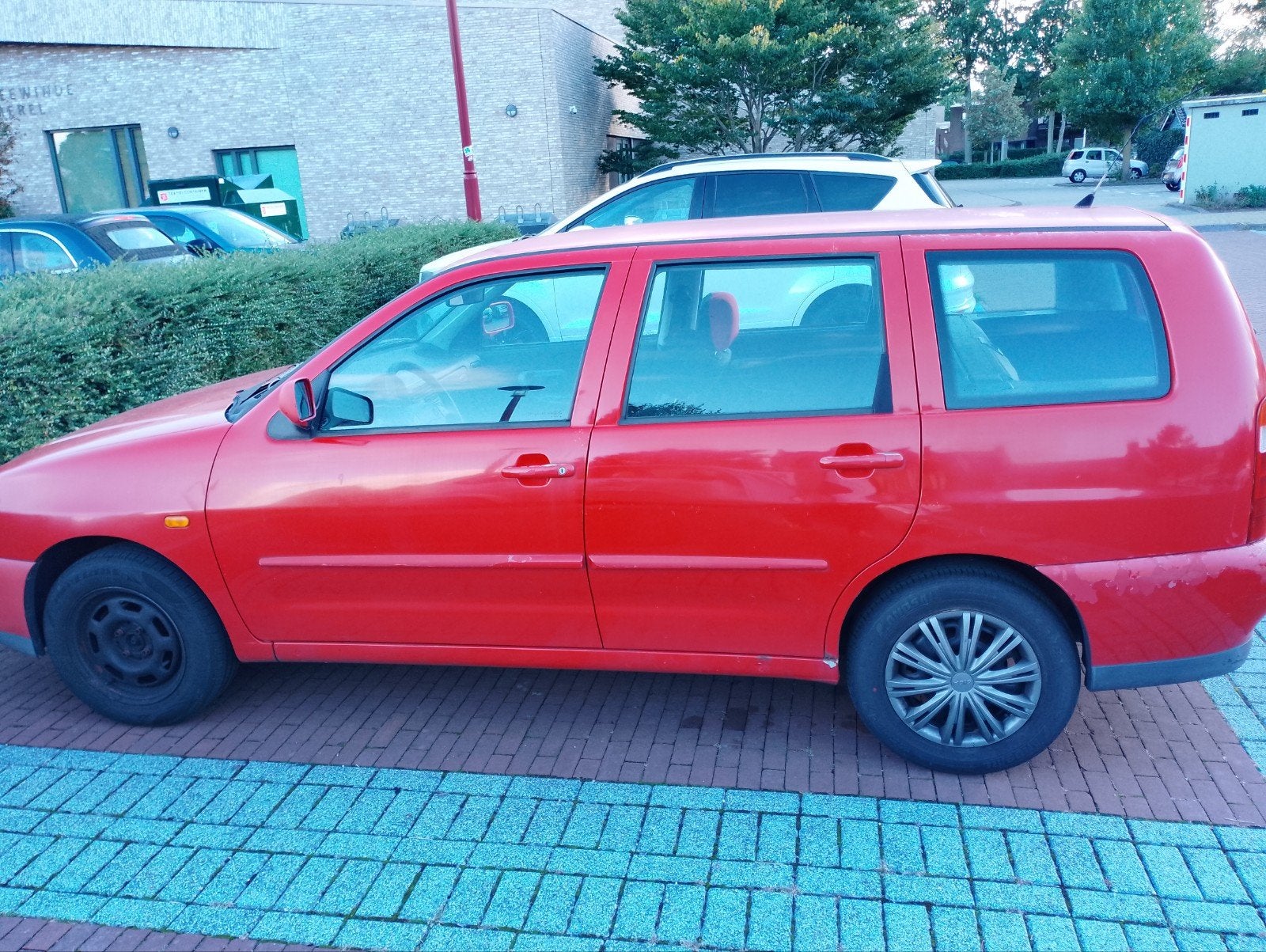 Volkswagen Polo stationwagon 1.6 liter 1998, Auto's, Voorwielaandrijving, 15 km/l, 31 €/maand, 4 cilinders