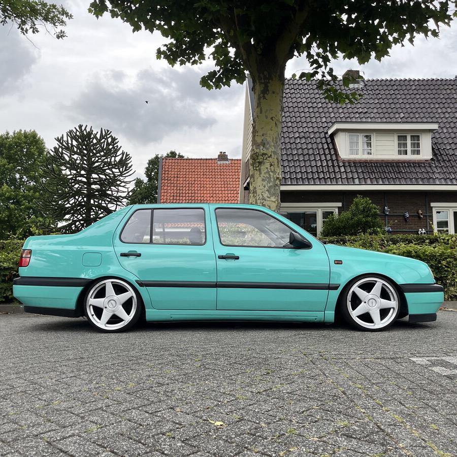 Volkswagen Vento 1.8 1992 porsche mintgroen schroefset, Voorwielaandrijving, Stof, Zwart, 4 cilinders