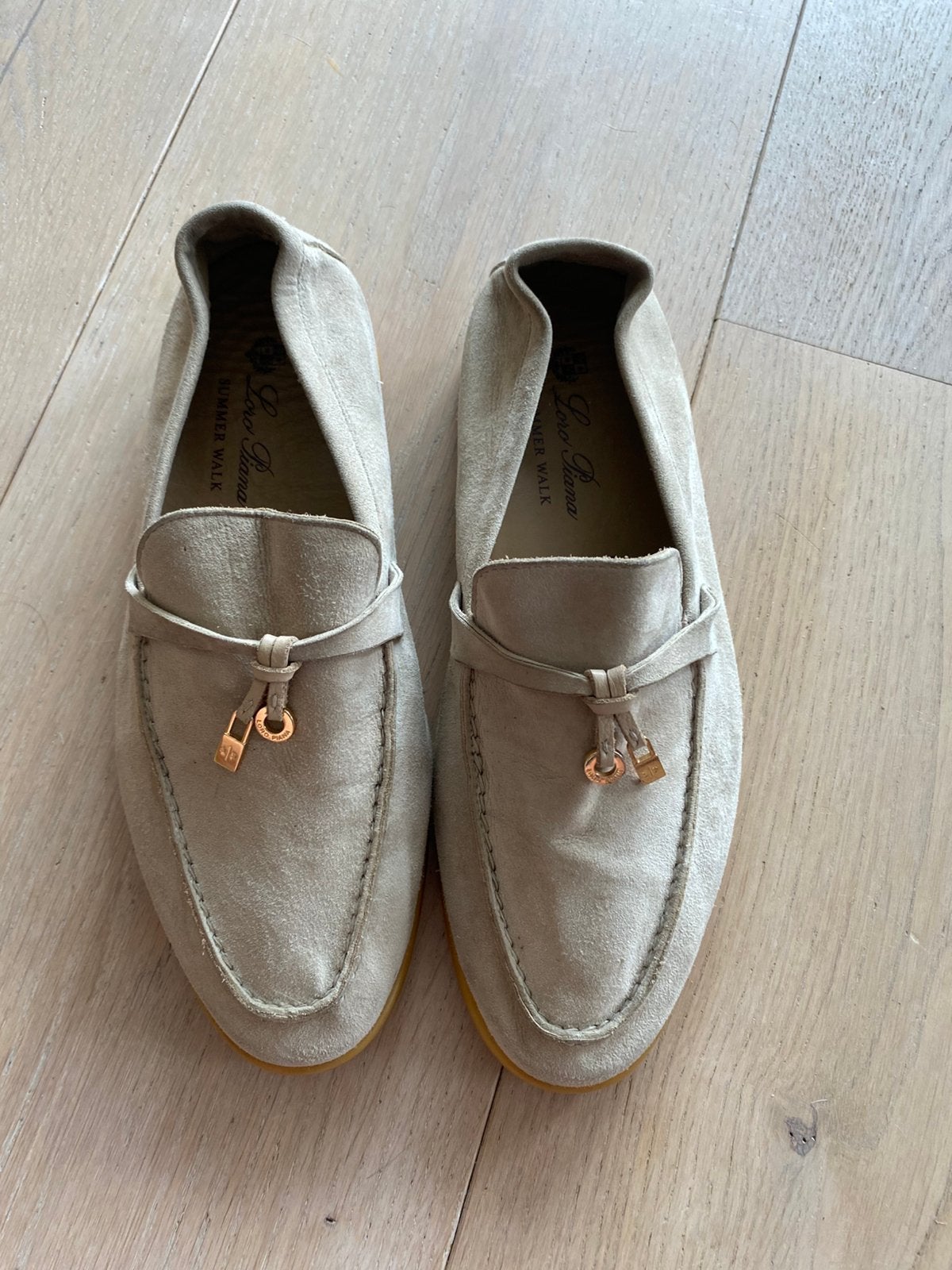 Loro piana 39 beige, Beige, Ophalen of Verzenden, Zo goed als nieuw, Espadrilles of Moccasins