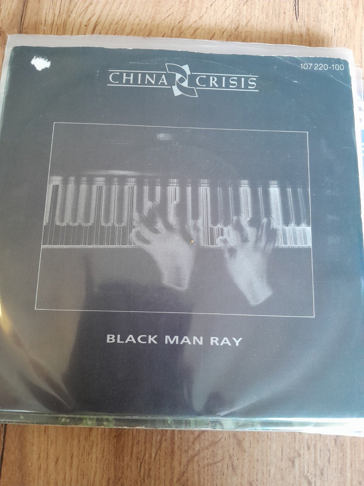 china criss 7 inch black man ray, Ophalen of Verzenden, Zo goed als nieuw, Pop