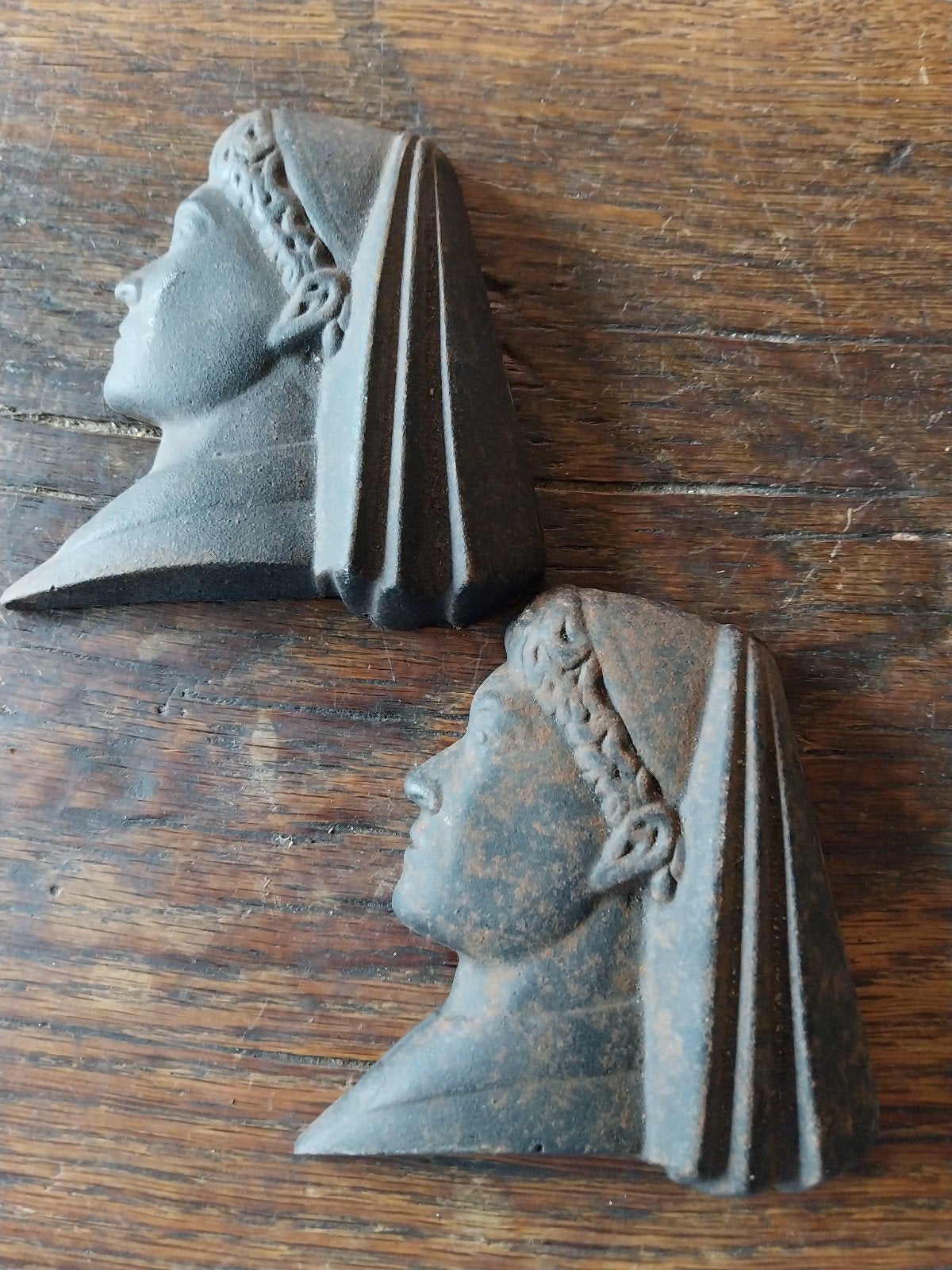 Set van 2 antieke gietijzeren Het Groene Kruis plaquettes, Antiek en Kunst, Ophalen of Verzenden