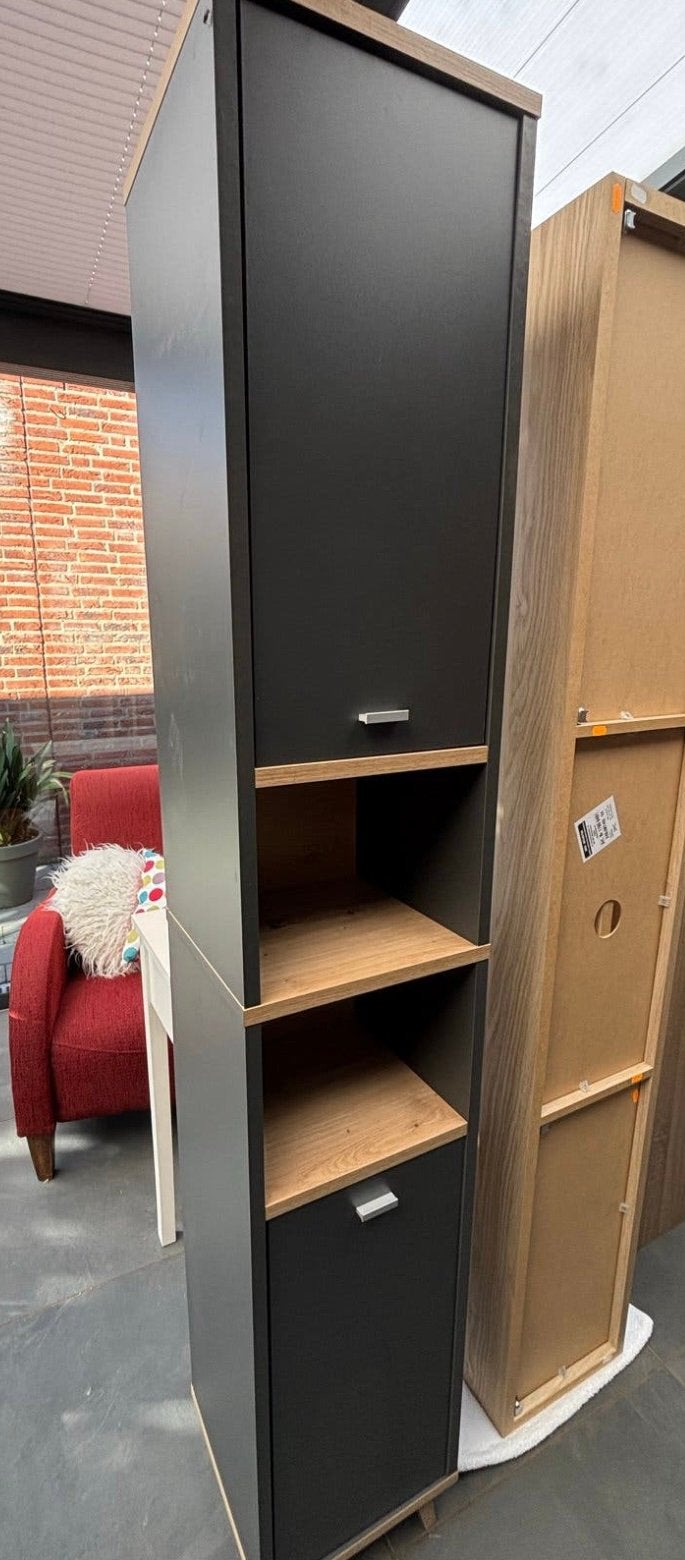 Hoge smalle kast, multifunctioneel, Huis en Inrichting, Ophalen, Zo goed als nieuw