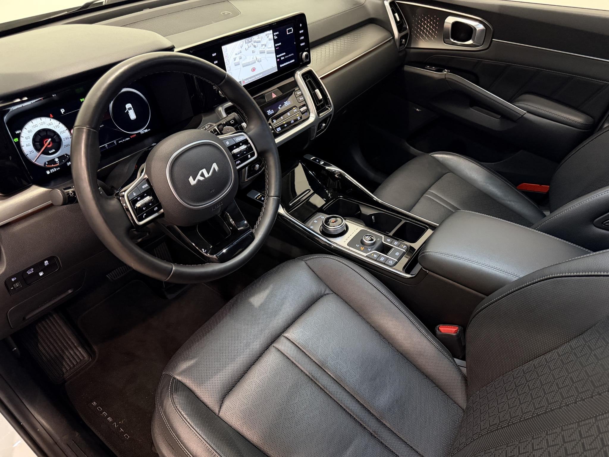 Kia Sorento 1.6 T-GDI Plug-in Hybrid 4WD DynamicPlusLine 7p., Auto's, Automaat, 14 kWh, Gebruikt, 4 cilinders