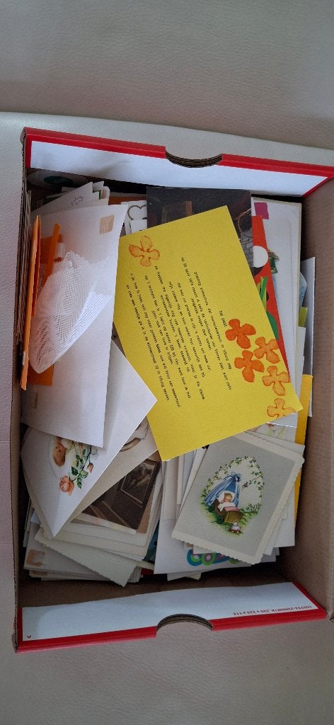 Schoenendoos met geboortekaartjes, Verzamelen, Geboortekaartjes en Visitekaartjes, Ophalen of Verzenden, 2000 tot heden, Geboortekaartje