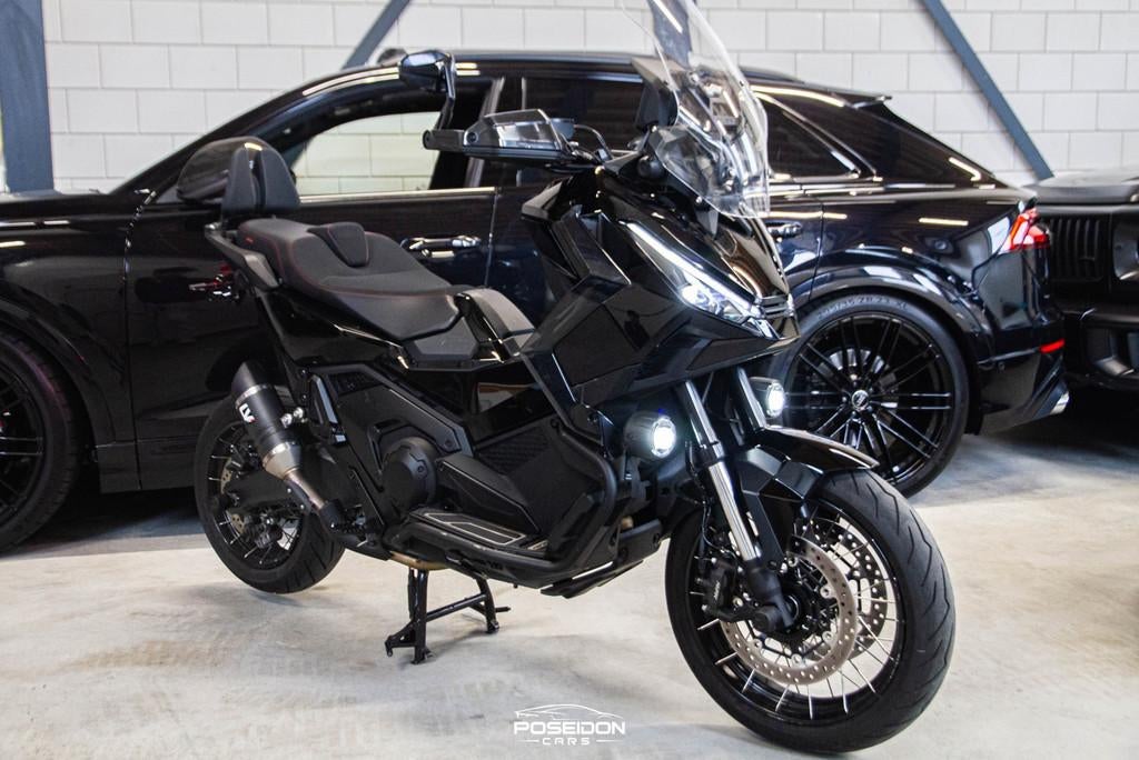 Honda X-ADV 750 2026 700KM LEOVINCE UITLAAT NIEUW!, Scooter, 745 cc, Bedrijf, Meer dan 35 kW