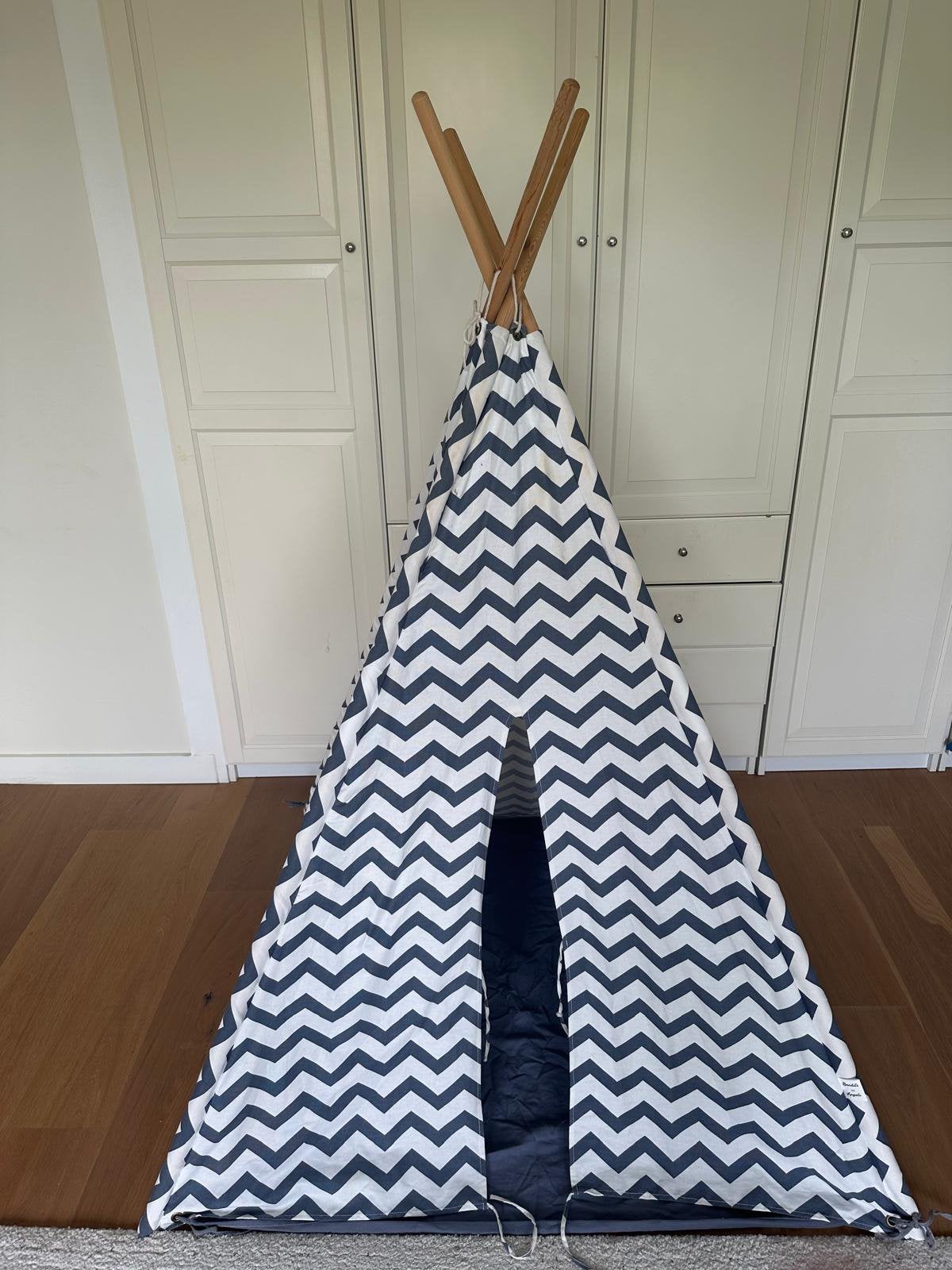 Speeltent / wigwam / tipi tent, Ophalen of Verzenden, Zo goed als nieuw, Hout