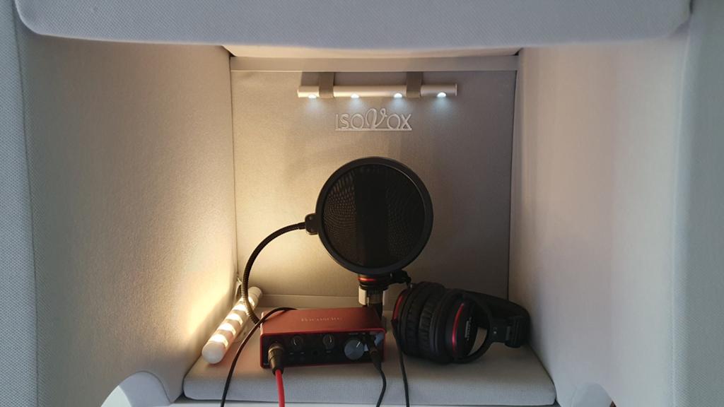 IsoVox 2 studio set met Focusrite Scarlett Solo Studio, Ophalen, Zo goed als nieuw, Studiomicrofoon