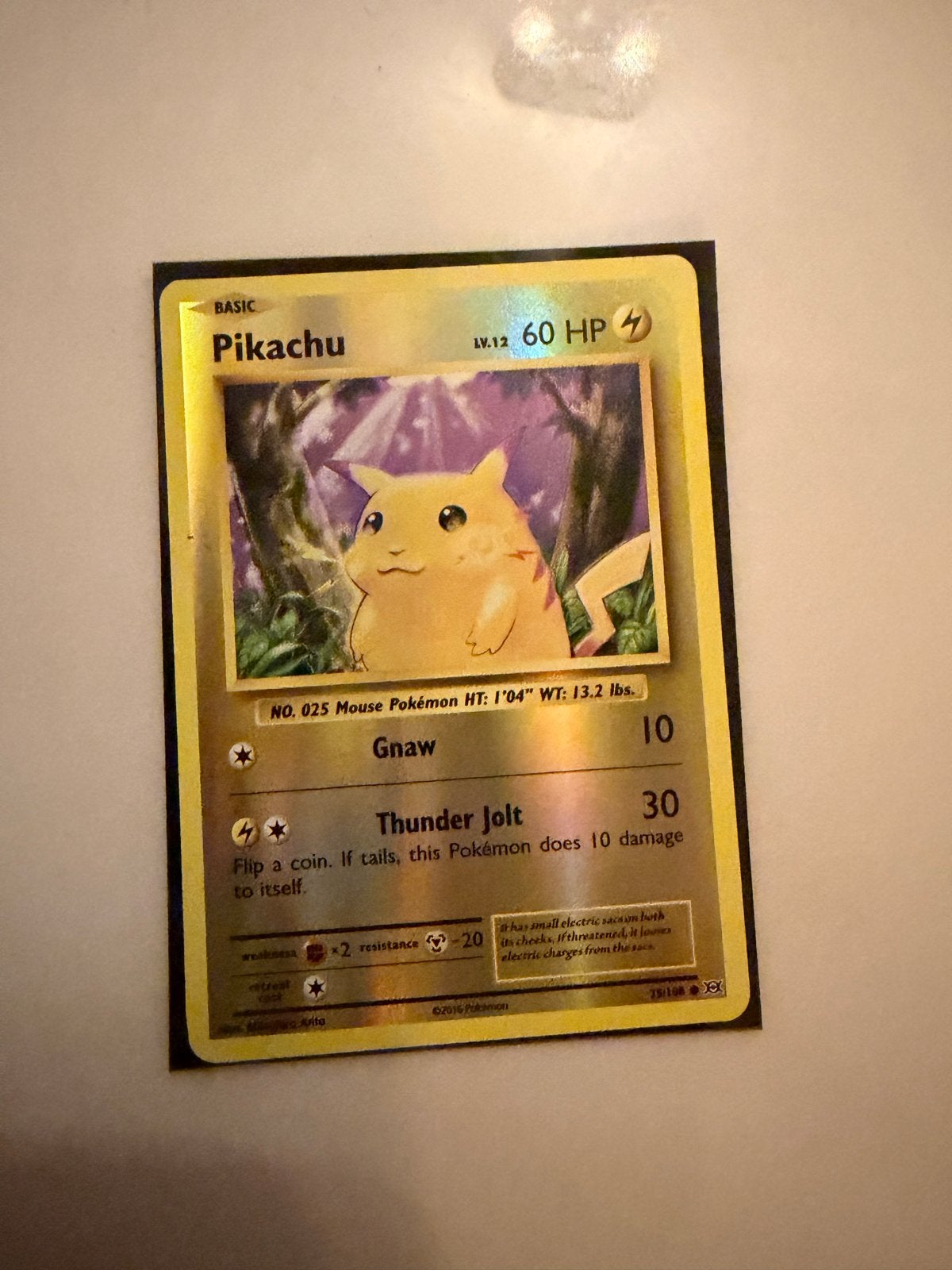 Pikachu Pokémon kaart - Gouden editie, Ophalen of Verzenden, Zo goed als nieuw, Losse kaart, Foil