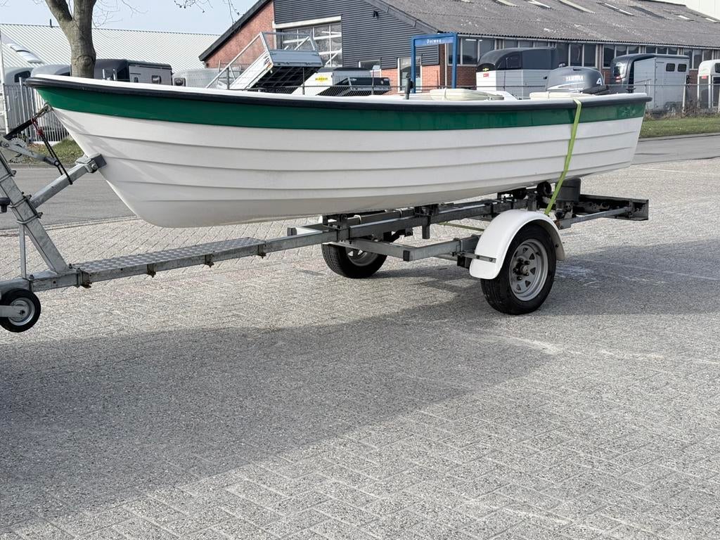 Gańcza Tour boot vaarklaar, Watersport en Boten, Vis- en Consoleboten, Ophalen, Tot 10 pk, Zo goed als nieuw, Buitenboordmotor