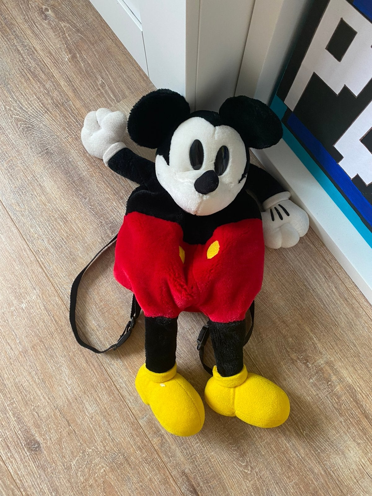 Mickey mouse rugtas 1994 disneyland, Ophalen of Verzenden, Zo goed als nieuw, Disney of Dora, 30 tot 45 cm