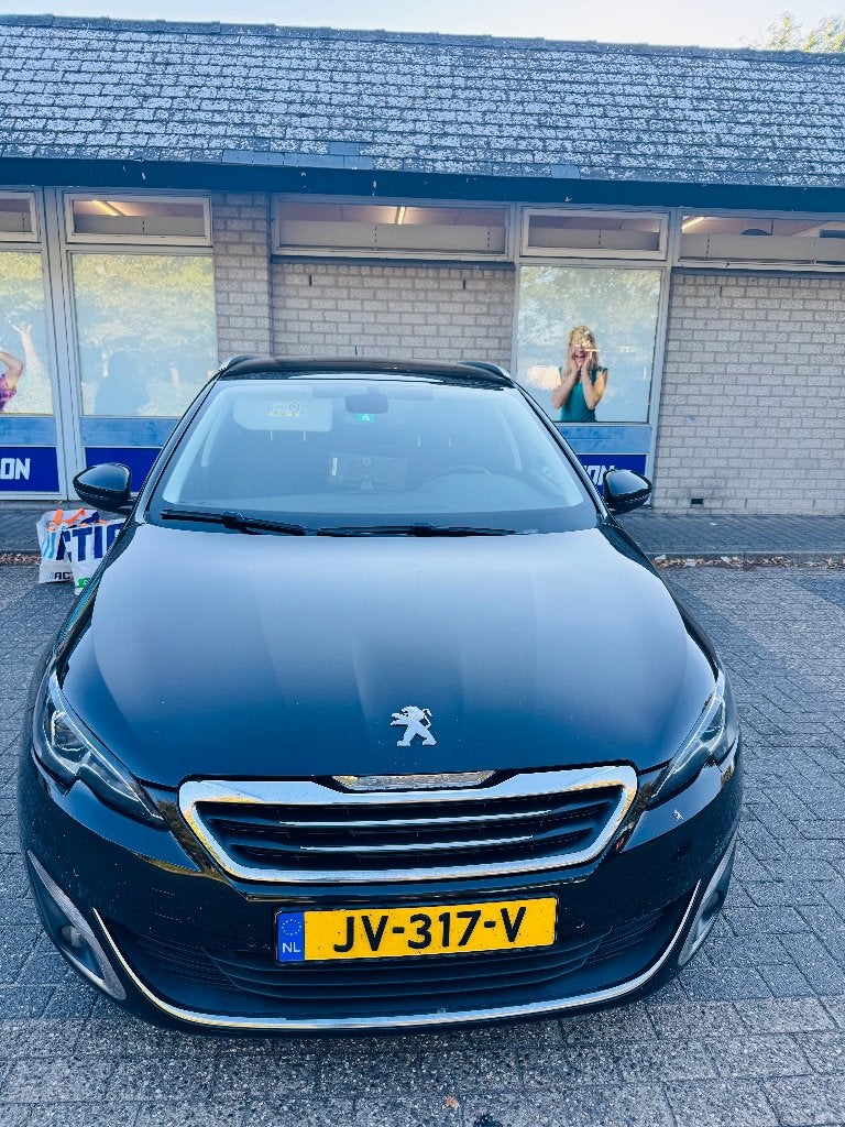 Peugeot 308 SW 1.2 (2016) – Good Driver – Airco – APK Dec26, Auto's, Voorwielaandrijving, 1199 cc, 1165 kg, Zwart