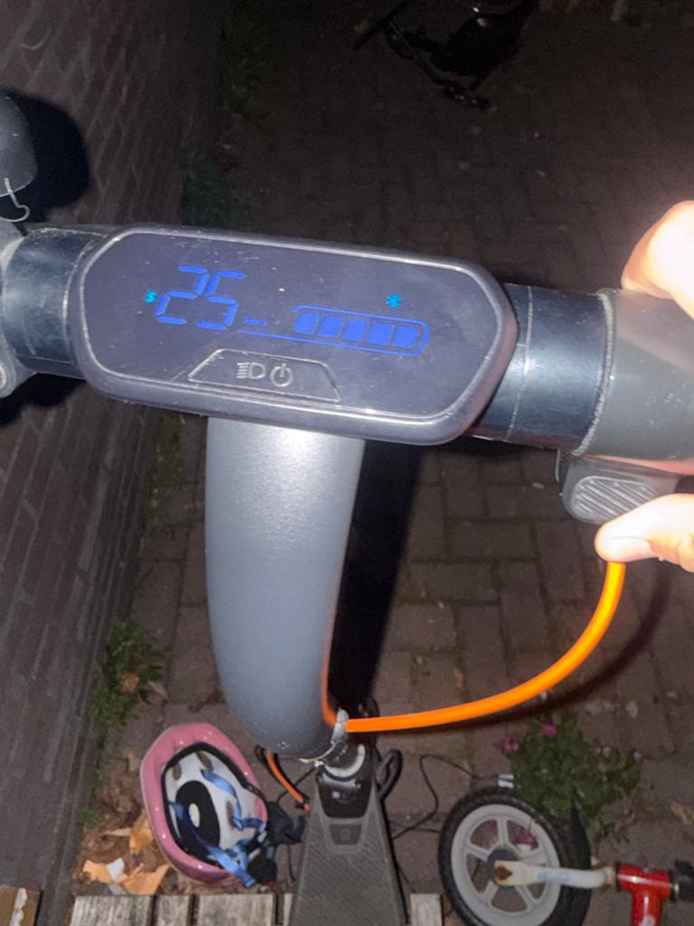 Ninebot E2 plus  - Zo goed als nieuw, Ophalen of Verzenden, Zo goed als nieuw, Elektrische step (E-scooter)
