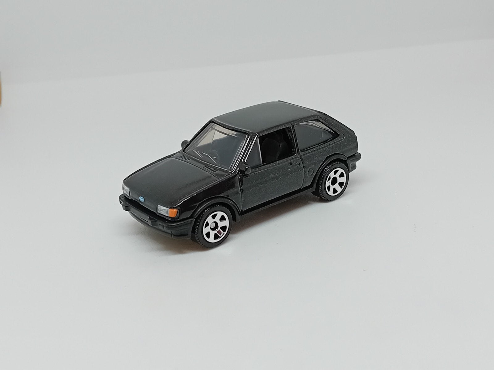 Matchbox 1983 Ford Fiesta MK2 Zwart, Ophalen of Verzenden, Nieuw, Auto