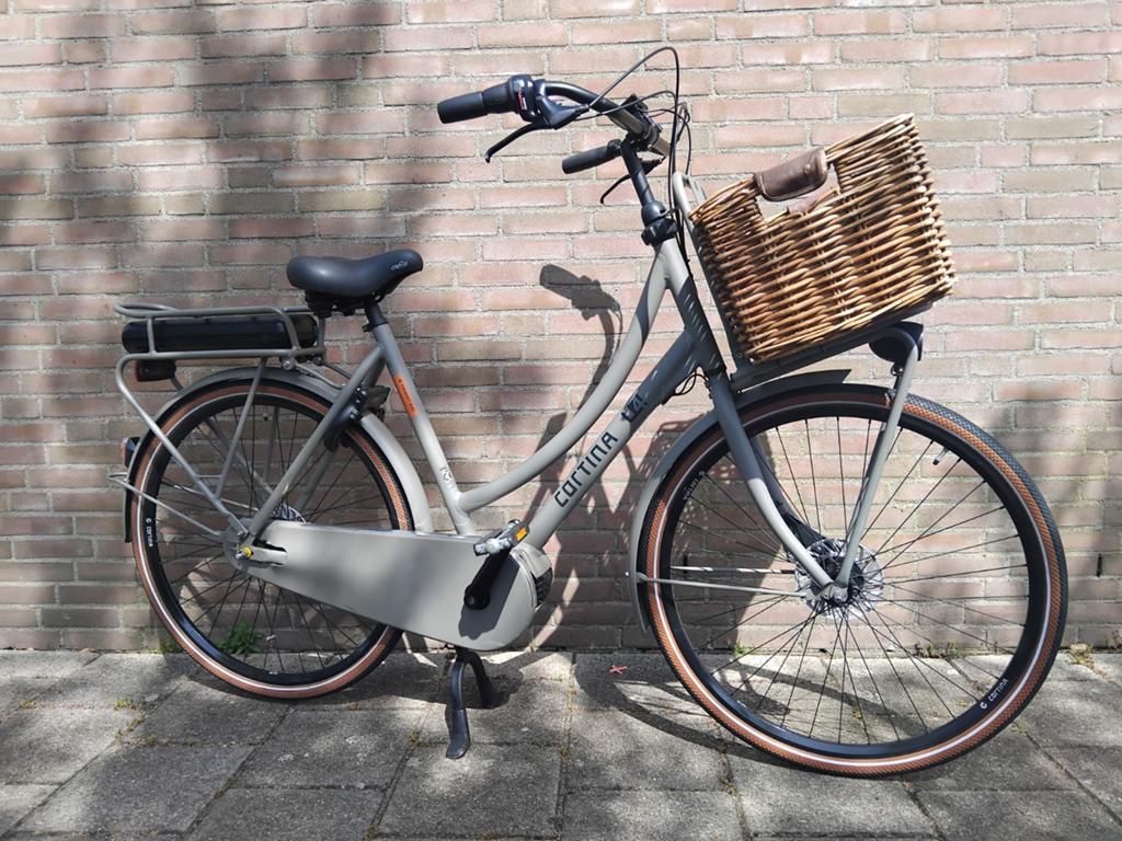 Elektrische Cortina E-U4 Solid, Fietsen en Brommers, Elektrische fietsen, 55 tot 59 cm, Ophalen, Zo goed als nieuw, Cortina