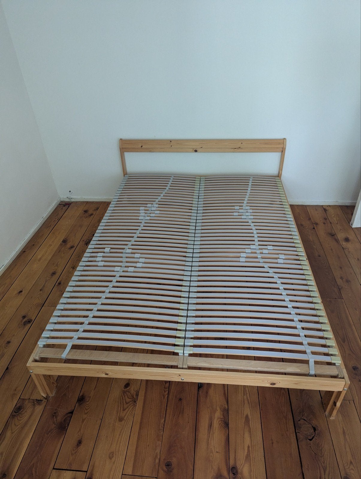 140 bedframe met IKEA SULTAN LAXEBY LattenbodemS, Ophalen, Gebruikt, Overige kleuren, Tweepersoons