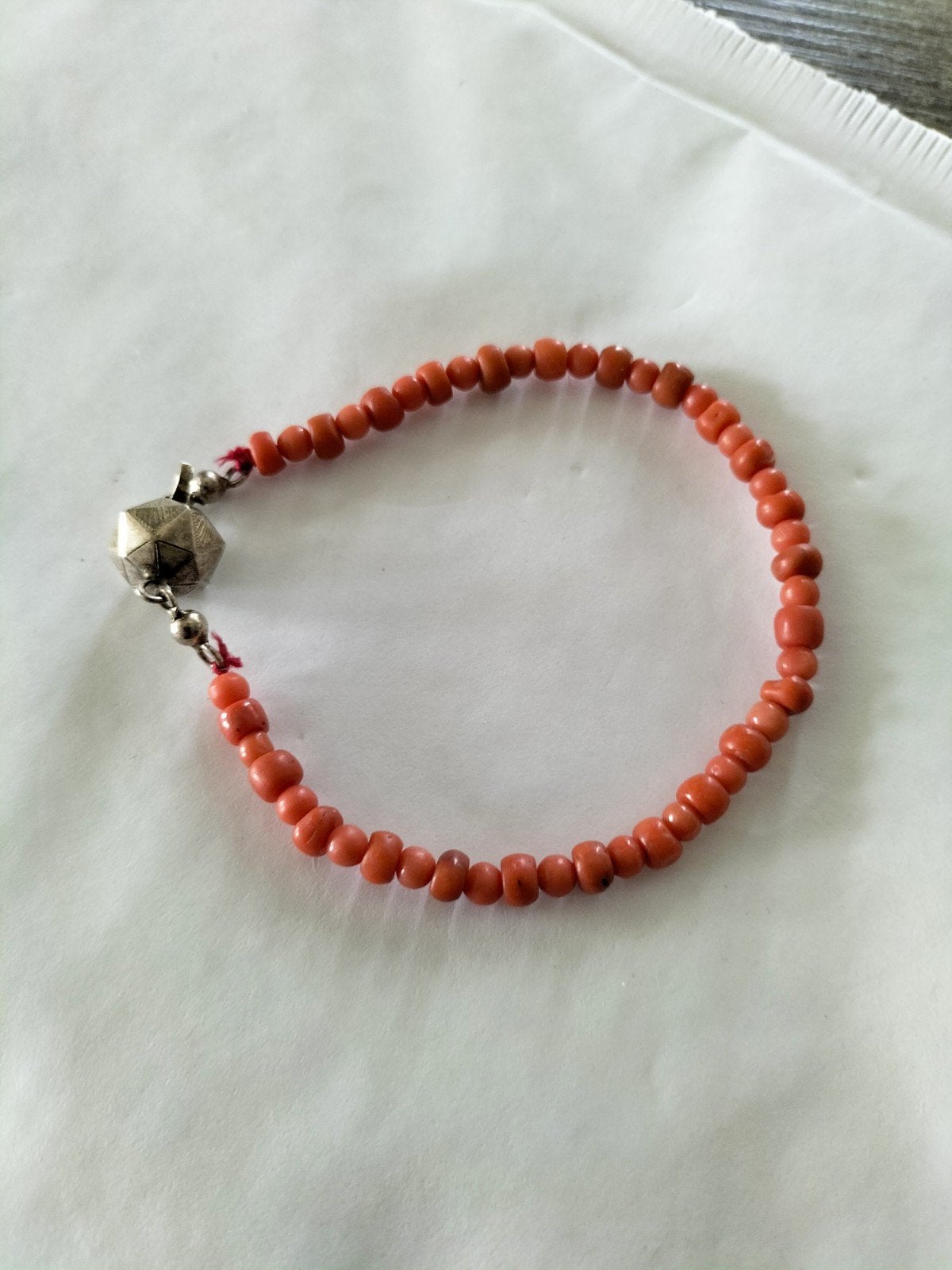 Prachtige Antieke Koraal Armband met Zilveren Slotje, Sieraden, Tassen en Uiterlijk, Antieke sieraden, Verzenden, Zilver, Armband
