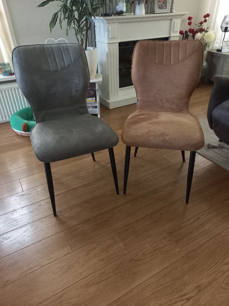 eetkamerstoelen zo goed als nieuw!, Ophalen, Bruin, Zo goed als nieuw, Stof