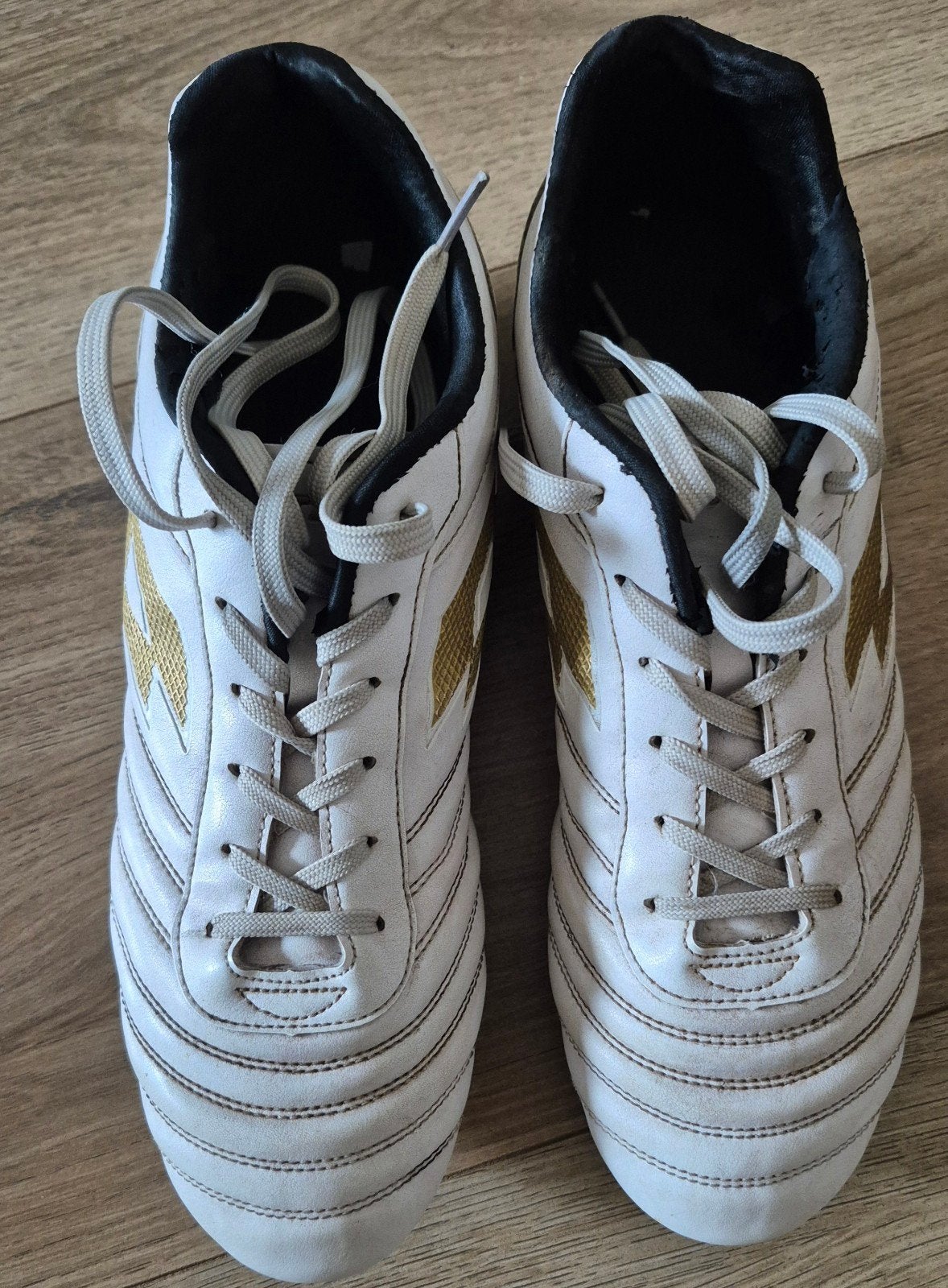 Lotto voetbalschoenen, maat 40,5, Maat XS of kleiner, Ophalen of Verzenden, Gebruikt, Schoenen