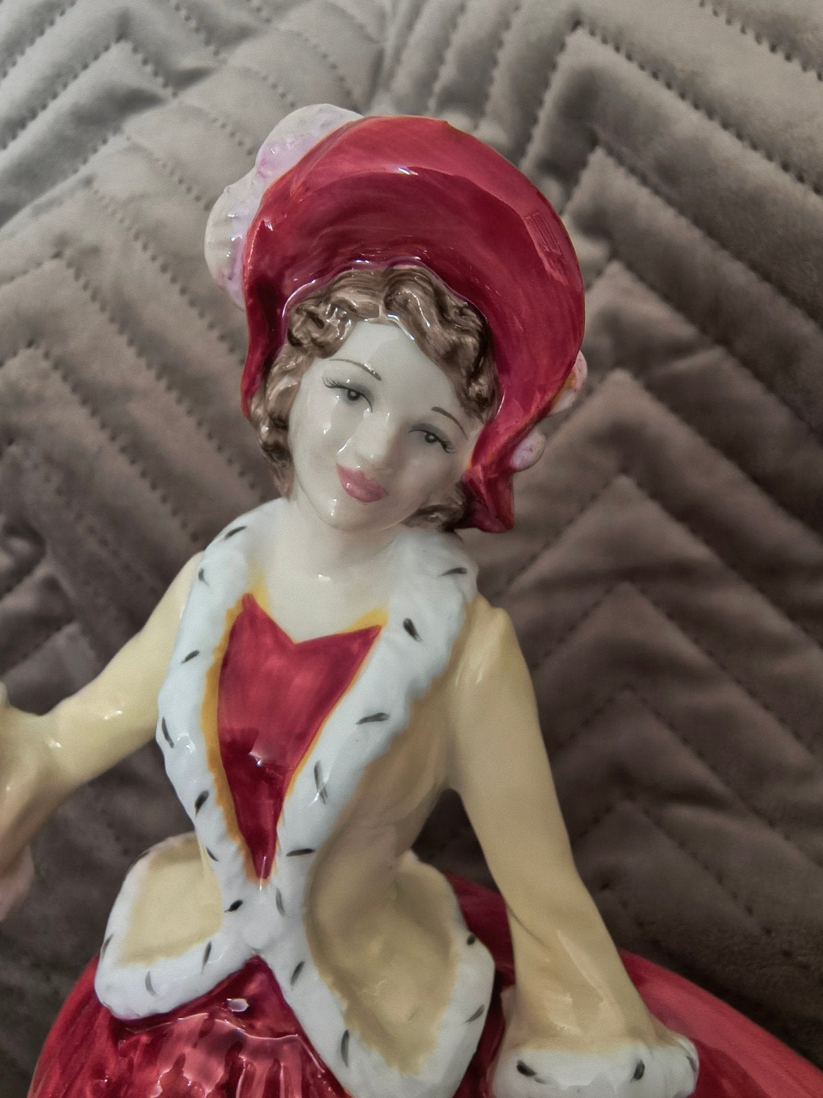 Royal Doulton Christmas Day 1999 HN4214 - Perfecte Staat, Ophalen of Verzenden, Zo goed als nieuw, Mens
